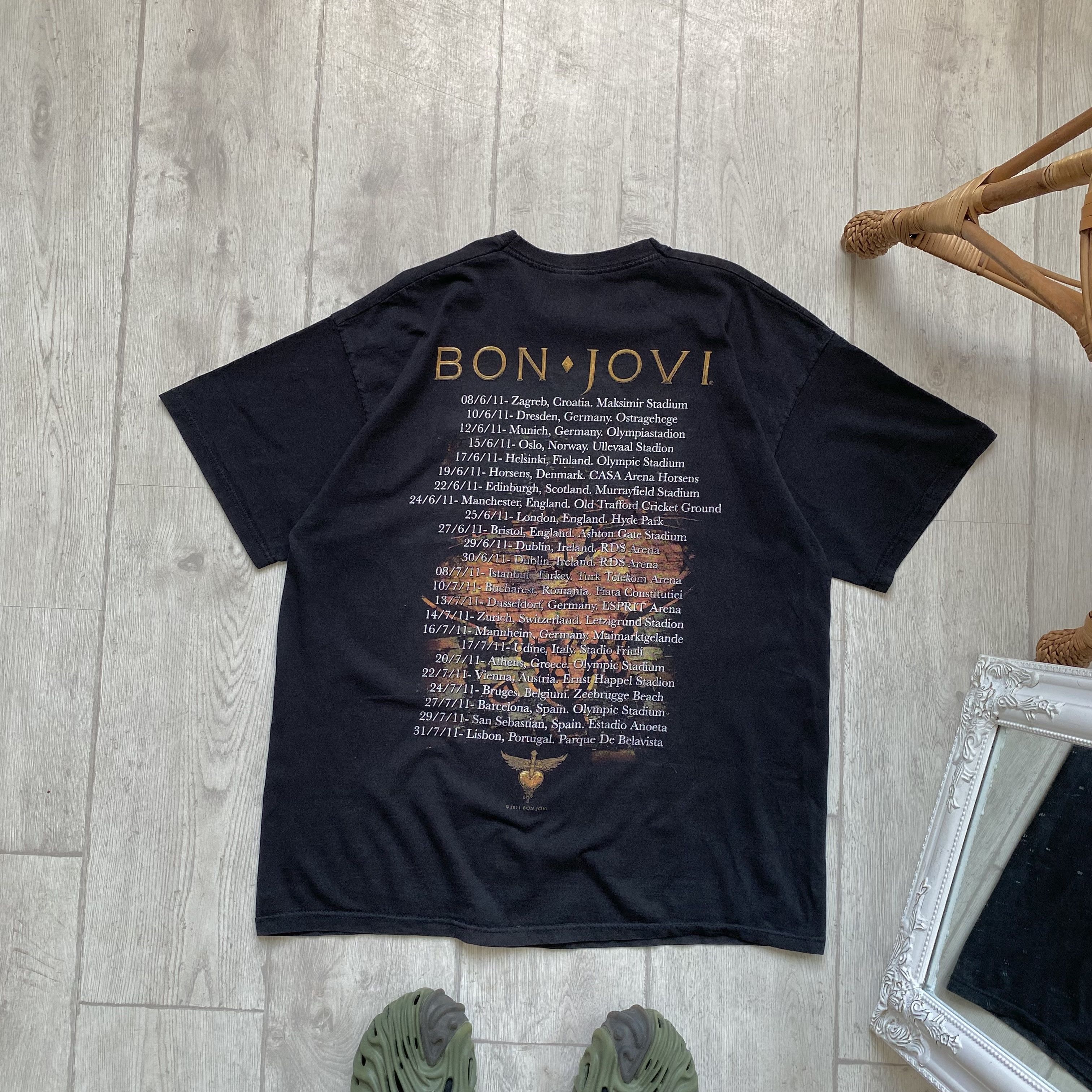 Bon Jovi 🎸 Vintage Bon Jovi Tour tee Y2K distressed rock band Size US L / EU 52-54 / 3 - 7 Thumbnail
