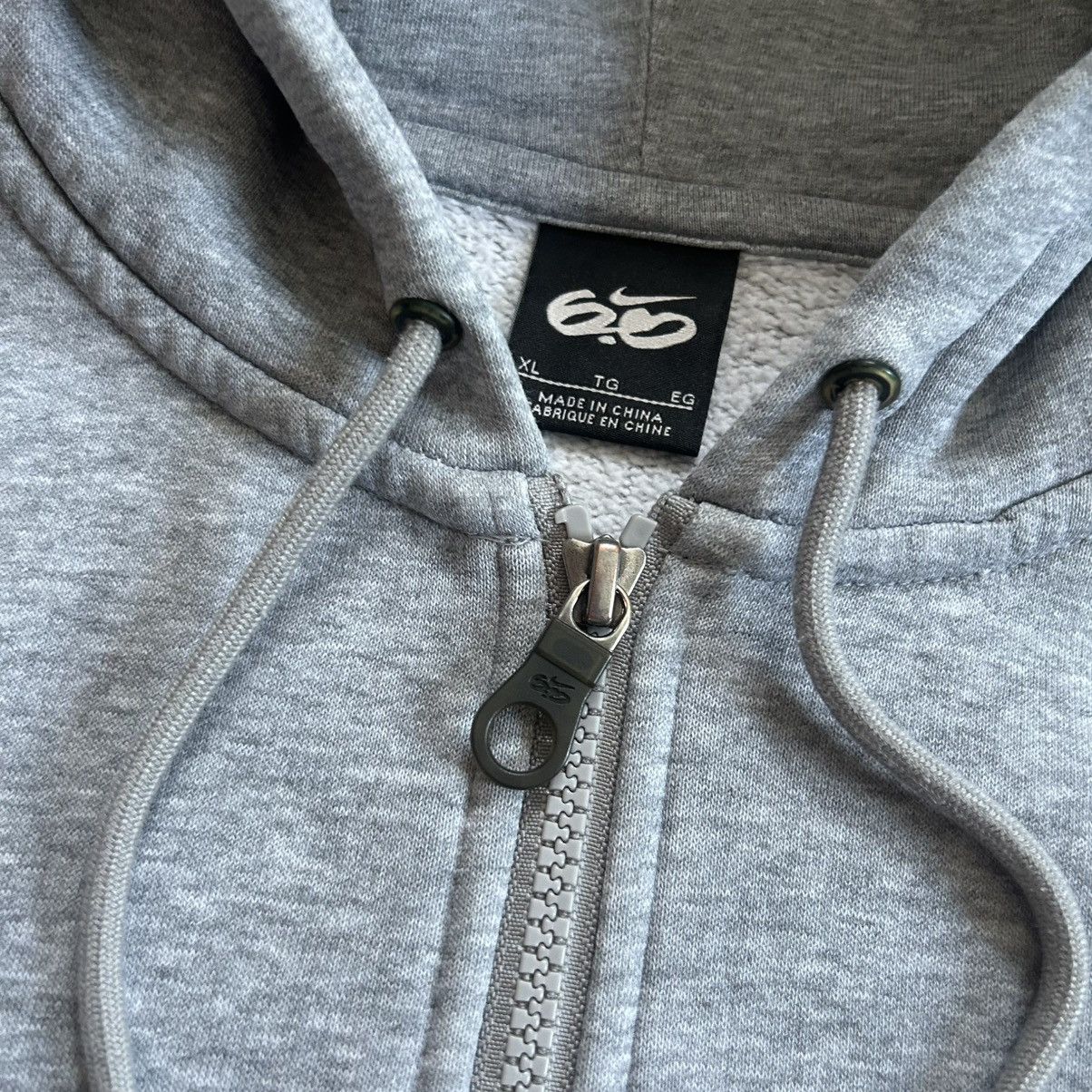 Nike 2011 NiKE 6.0 SiXO DiViSiON HEATHER GREY YKK ZiP UP HOODiE Size US XL / EU 56 / 4 - 3 Thumbnail