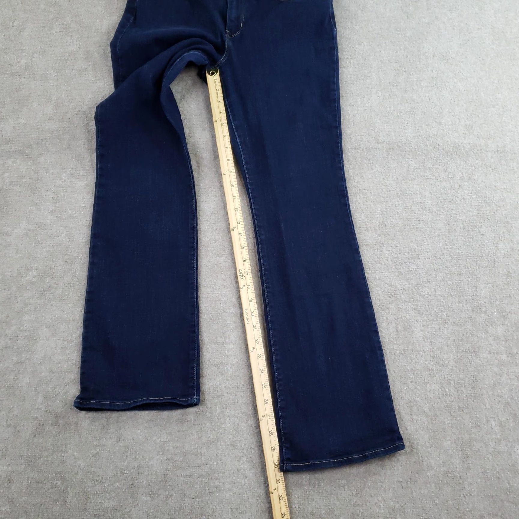 Levi's Levi's Classic Bootcut Jeans Womens 10M 30x30 Dark Wash Blue Denim Stretch Size 30" / US 8 / IT 44 - 2 Thumbnail