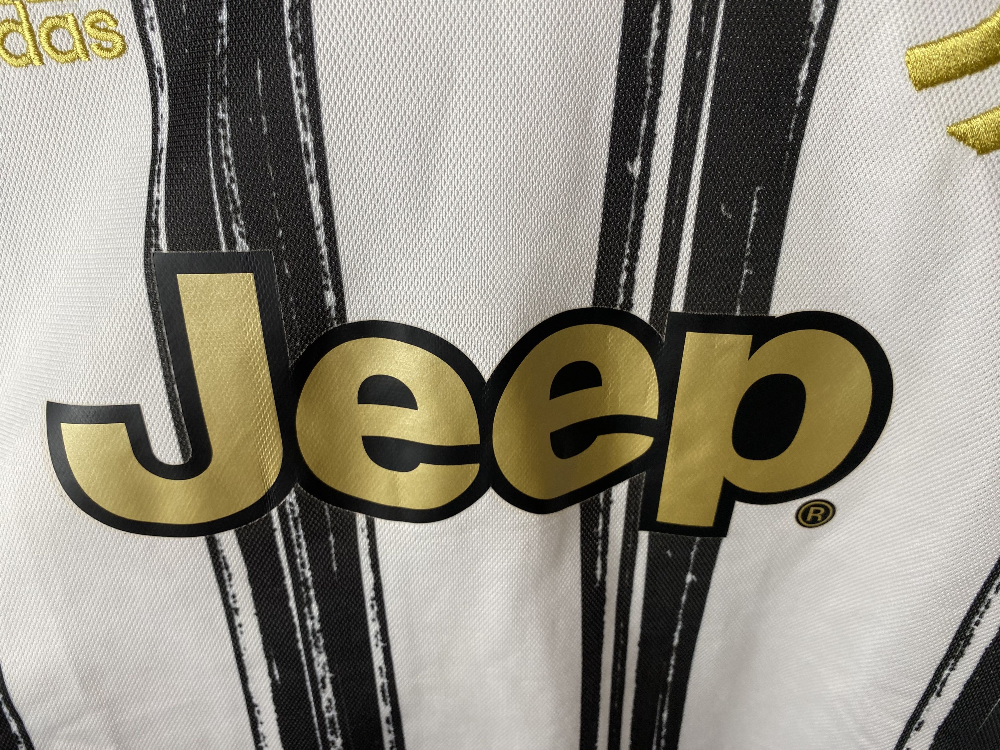Adidas JUVENTUS 2020 2021 HOME FOOTBALL SHIRT SOCCER JERSEY Size US S / EU 44-46 / 1 - 4 Thumbnail