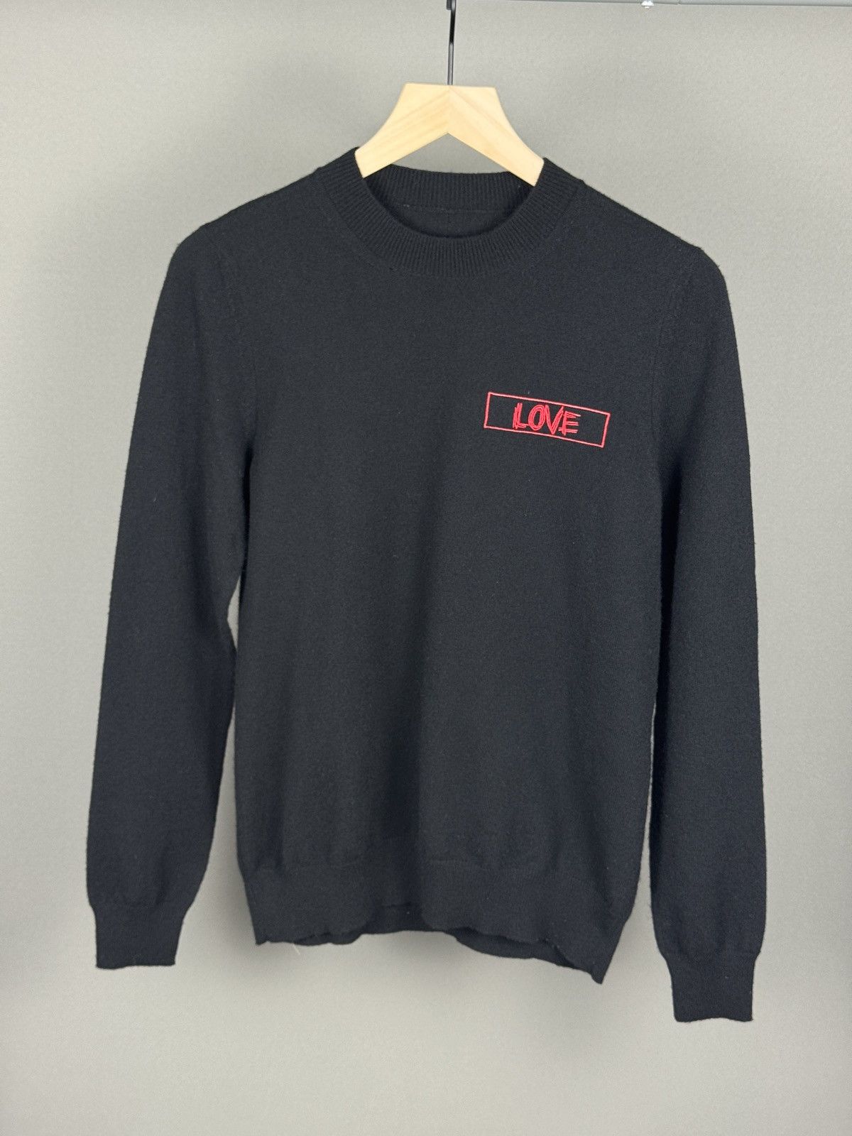 Givenchy Givenchy Love 100% cashmere black crewneck sweater Size US S / EU 44-46 / 1 - 1 Thumbnail