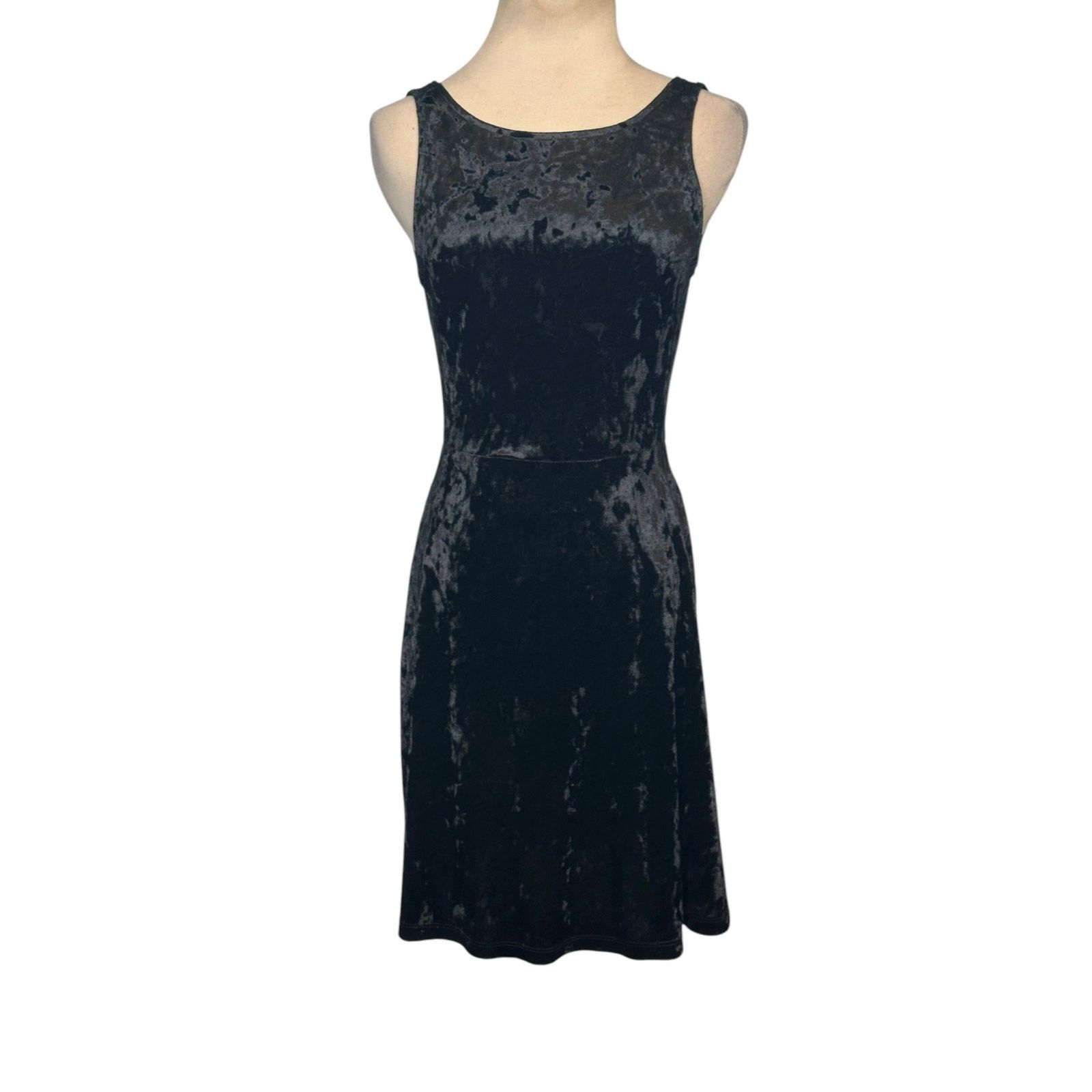 H&M H&M Divided black velvet deep V back mini party dress size 4 Size S / US 4 / IT 40 - 13 Thumbnail