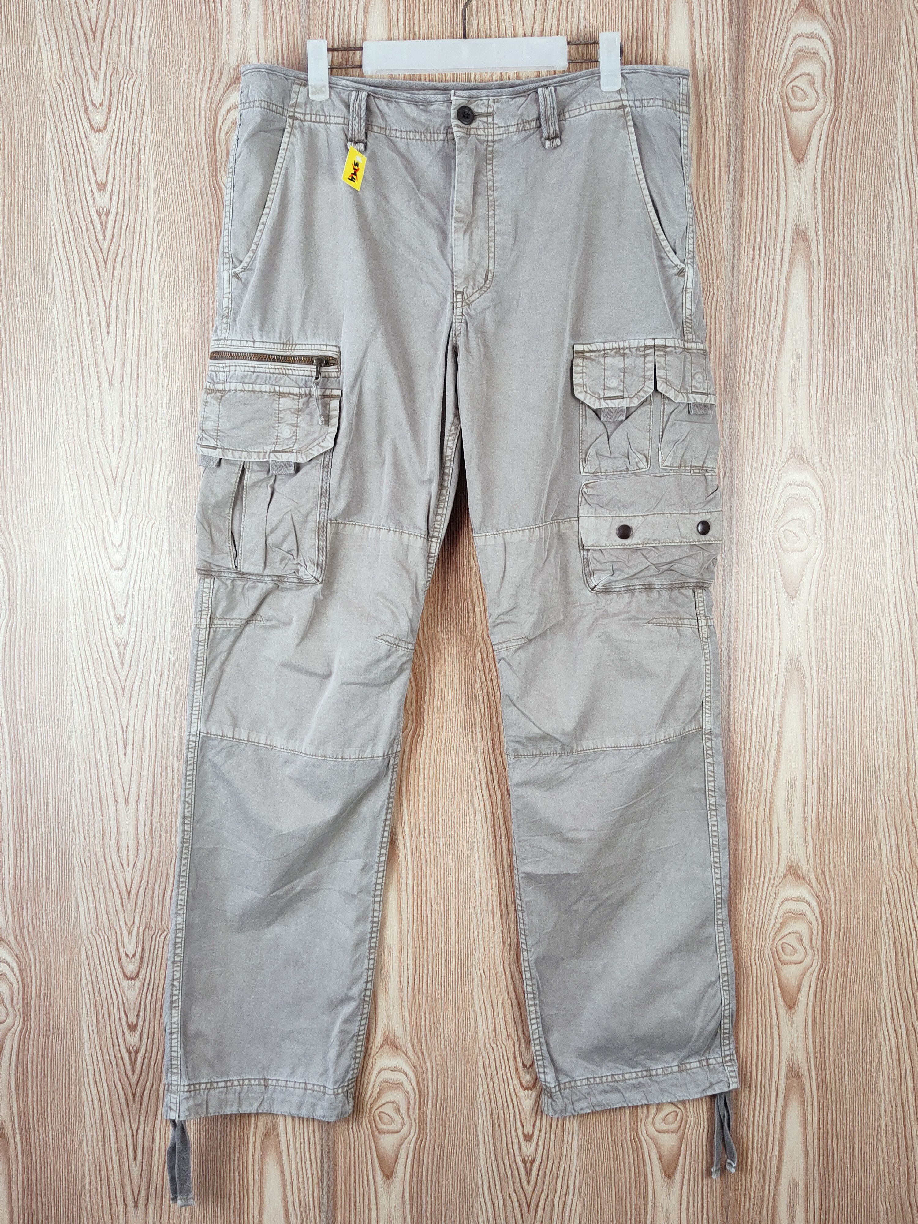 Japanese Brand DL Uniqlo Beige Multipocket Tactical Cargo Pants #W929 Size US 34 / EU 50 - 1 Thumbnail