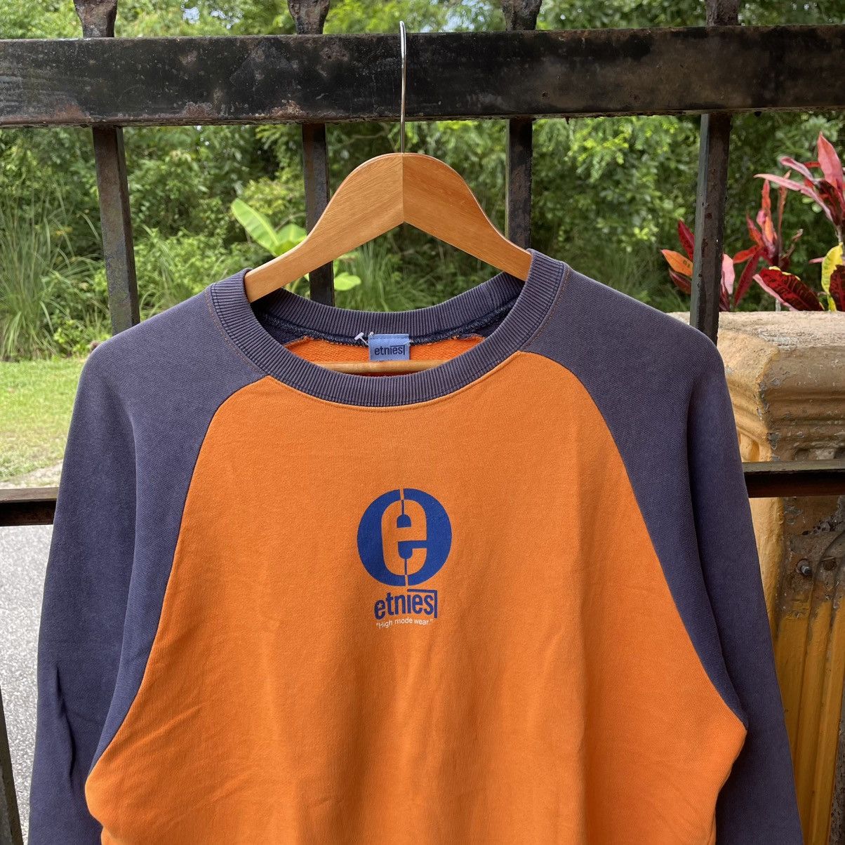 Etnies 🔥Vintage 90s Etnies Skateboard Center Logo Sweatshirts Size US M / EU 48-50 / 2 - 4 Thumbnail