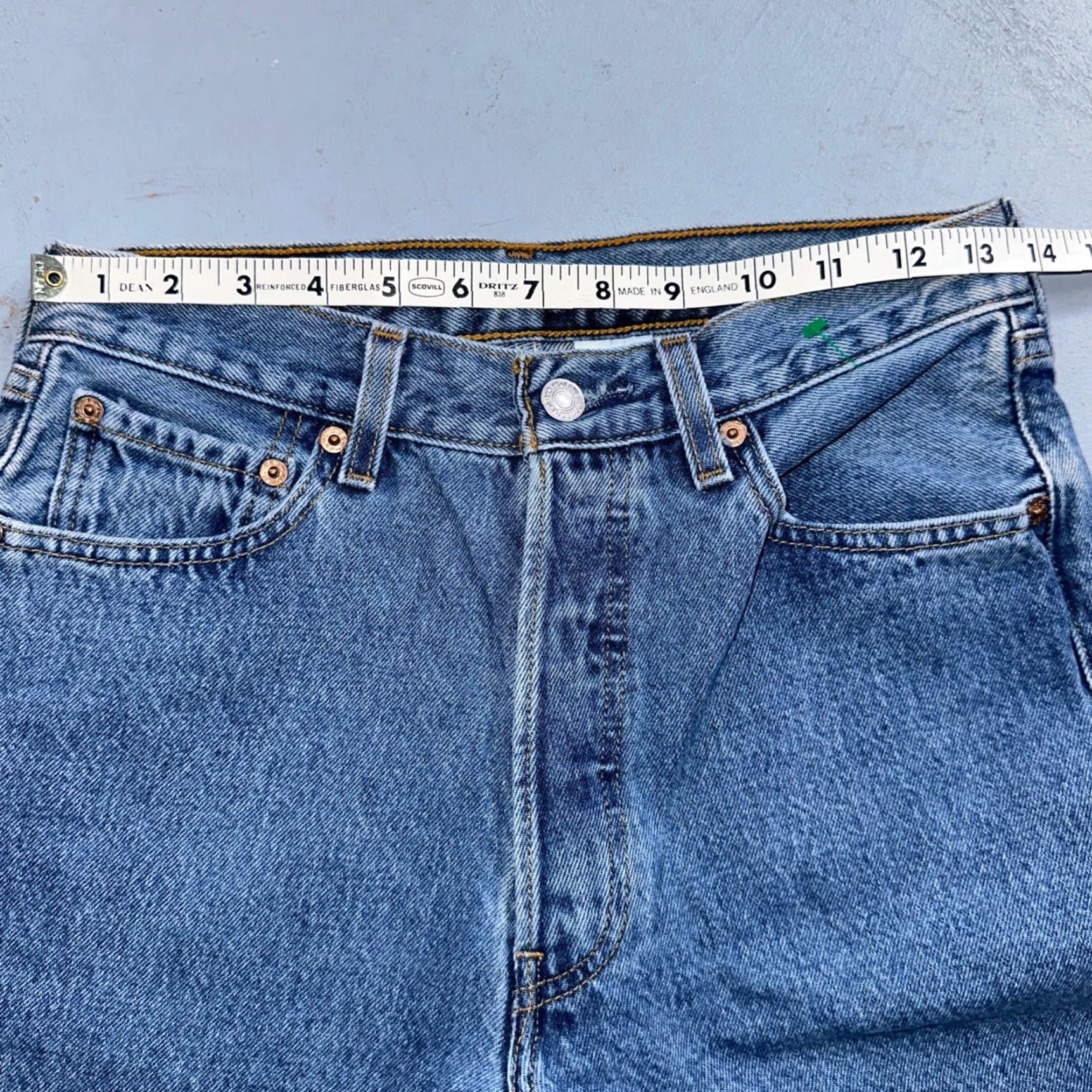 Levi's VINTAGE Levi's 501 Regular Jeans Men 29x32 Blue Cotton Denim 90s Straight Mid Rise 501 Series 1990s Comfort Shows 90s Theme Size US 29 - 7 Thumbnail