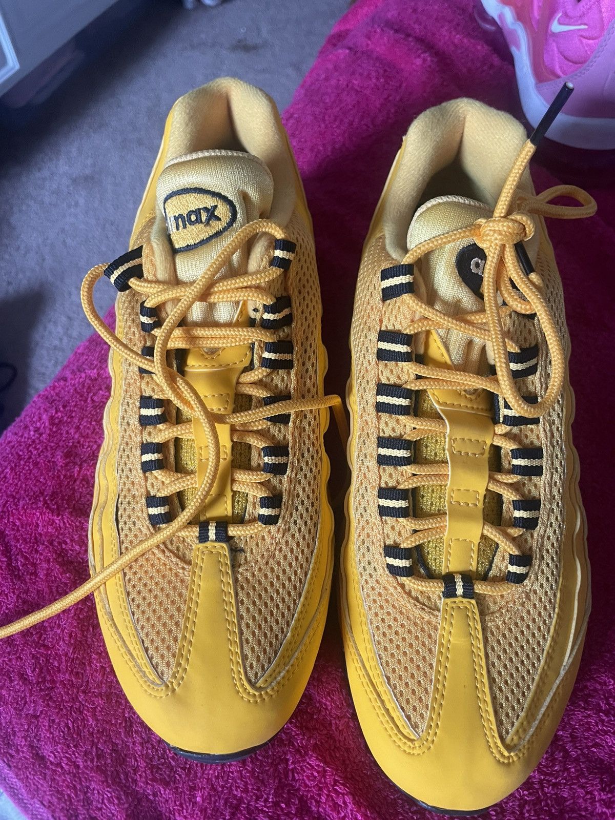 Nike Air Max 95 NYC Taxi Size DH0143-700 - Main Image