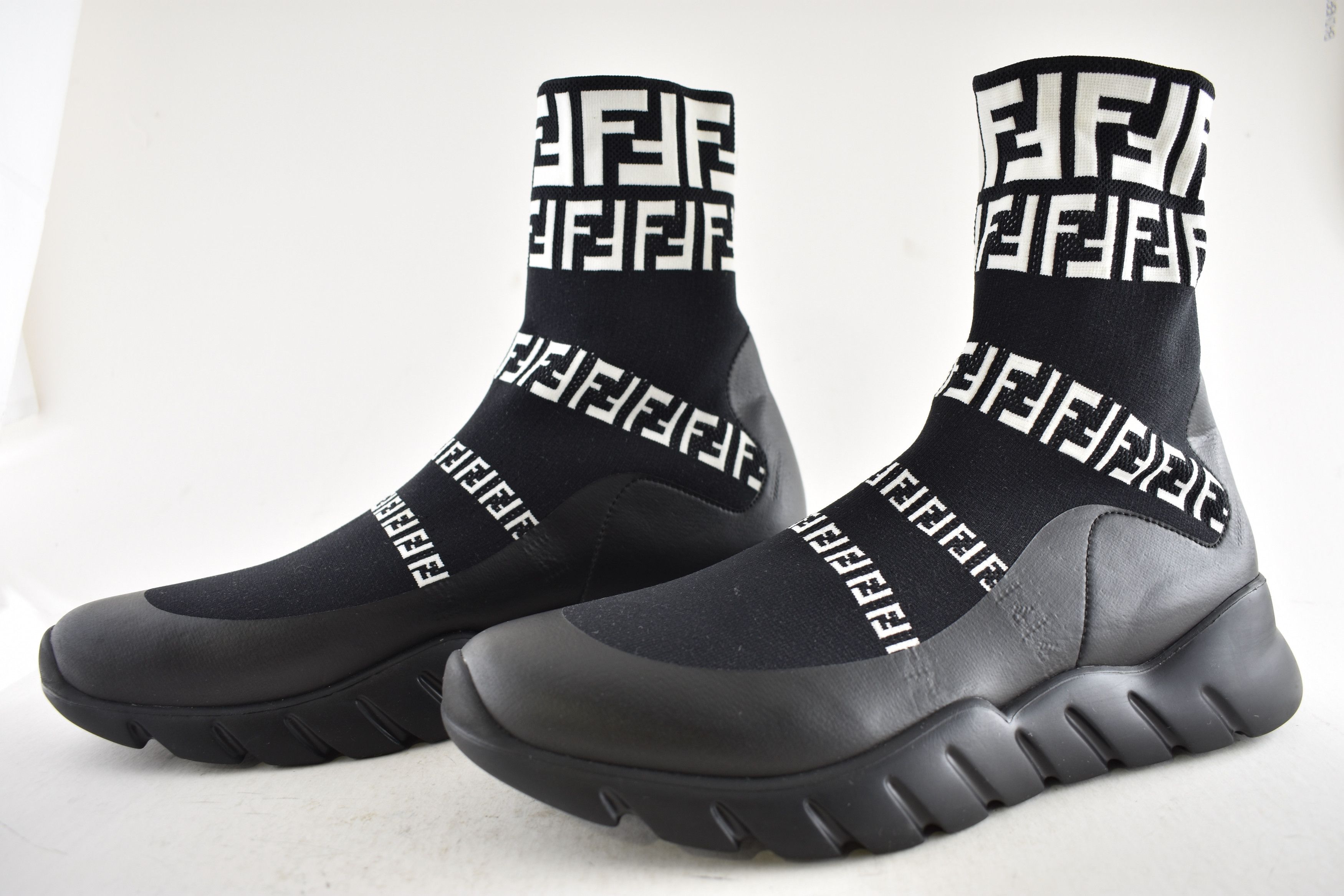 Fendi Fendi White FF Logo Knit Sock Trainer Sneaker UK 9 US 10 Size US 10 / EU 43 - 8 Thumbnail