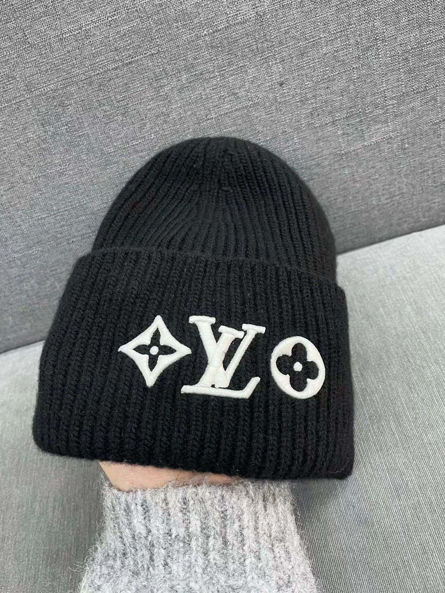 Louis Vuitton Louis Vuitton floral logo embroidery wool beanie Size ONE SIZE - 2 Thumbnail