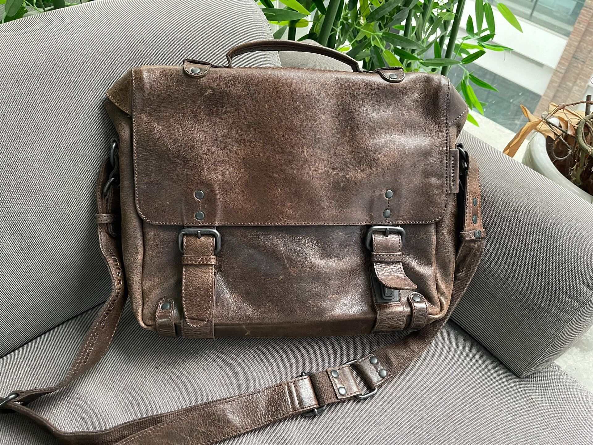 Kane & Unke Vintage AUNTS&UNCLES German Briefcase Size ONE SIZE - 1 Thumbnail