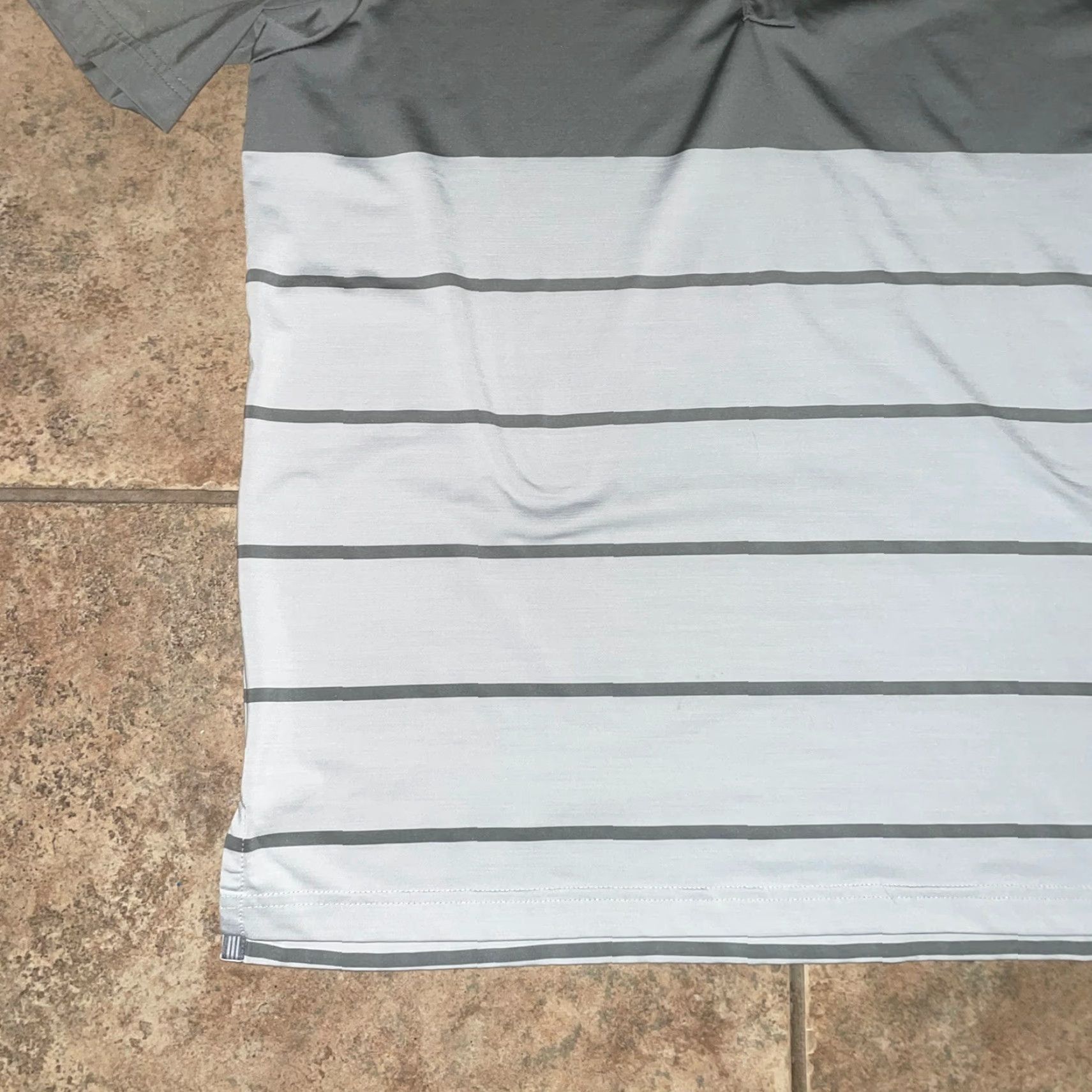 Adidas Adidas Golf Polo Shirt Mens M Gray Half Button-Down Polo Golf Shirt Size US M / EU 48-50 / 2 - 3 Thumbnail