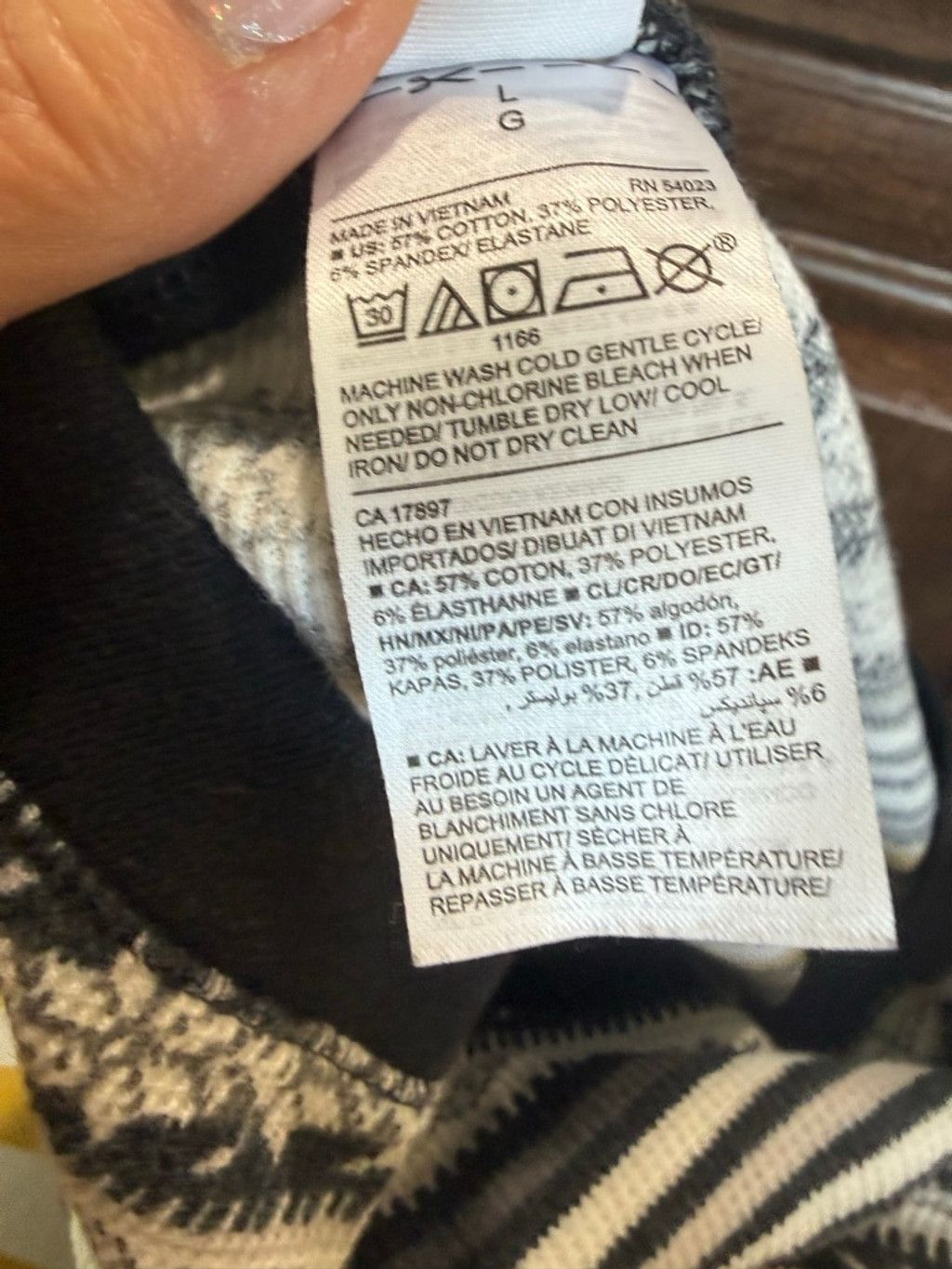 Old Navy Women's Old Navy Pajamas L Black White Fair Isle Thermal Set Size 33" - 10 Thumbnail