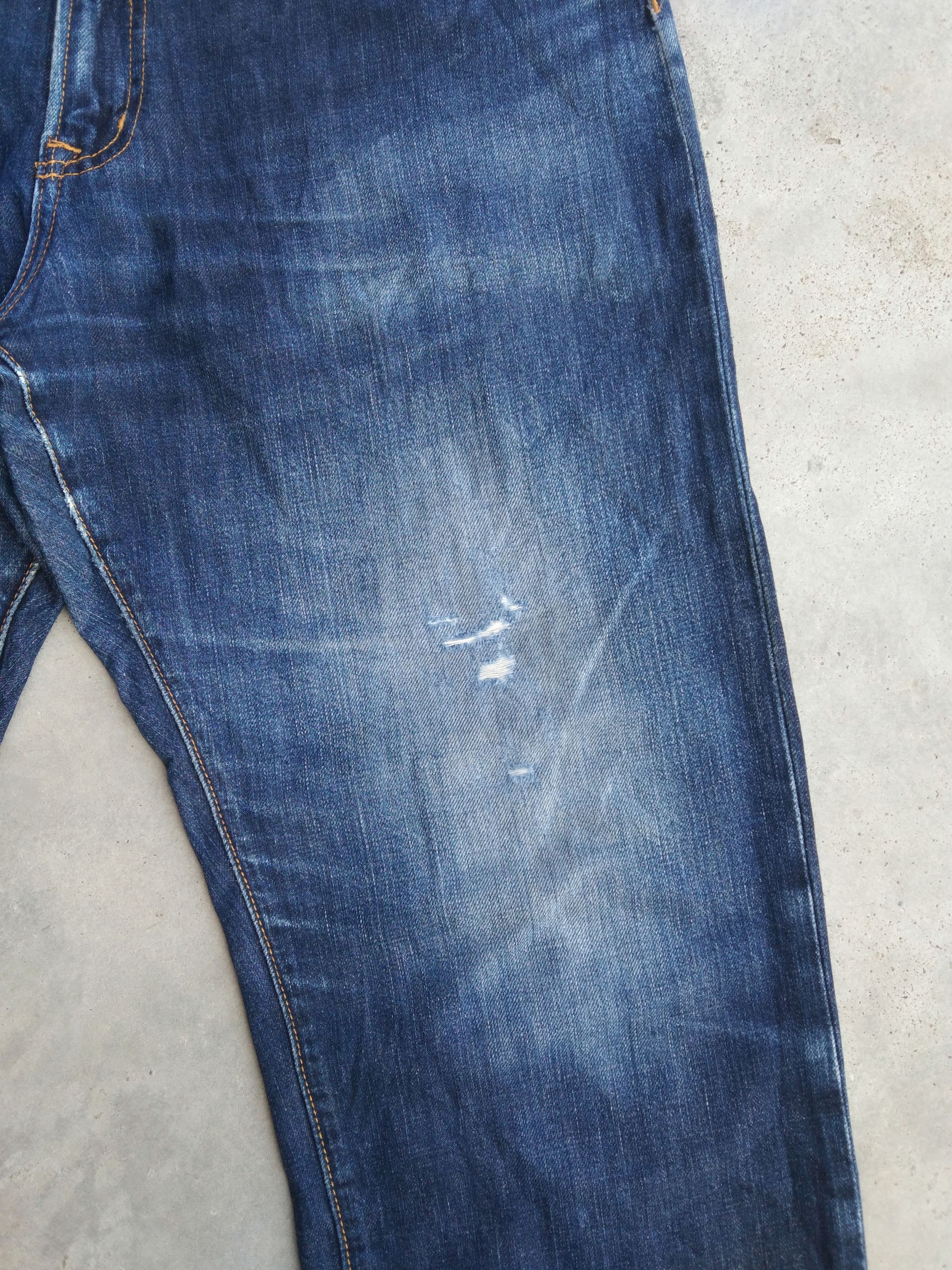 Japanese Brand Japanese Brand GU Faded Blue Distressed Jeans 34x32 Size US 34 / EU 50 - 4 Thumbnail