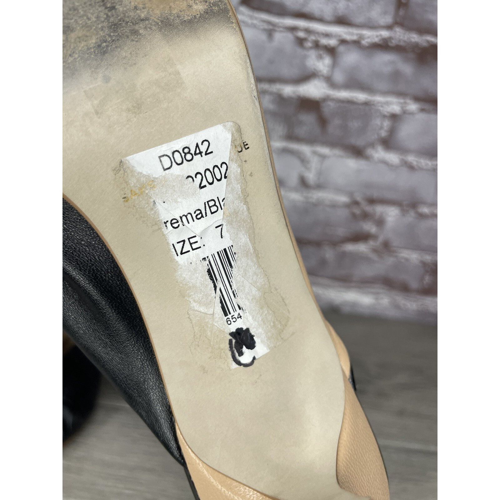 Saks Fifth Avenue Saks Fifth Avenue Tan Black Leather Bow Mule Heels Shoes Wom Size US 7.5 / IT 37.5 - 11 Thumbnail