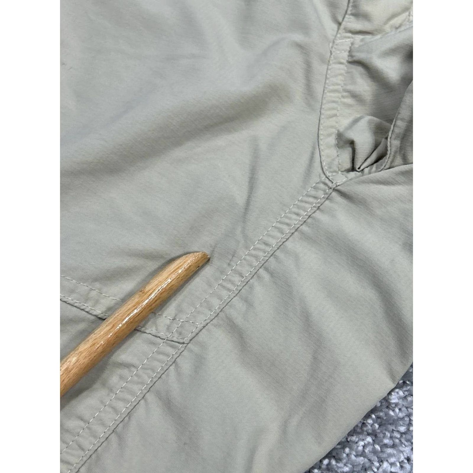 Vintage Columbia Cargo Shorts Mens 32 Beige Nylon Lightweight Ripstop 10" Size US 32 / EU 48 - 4 Thumbnail