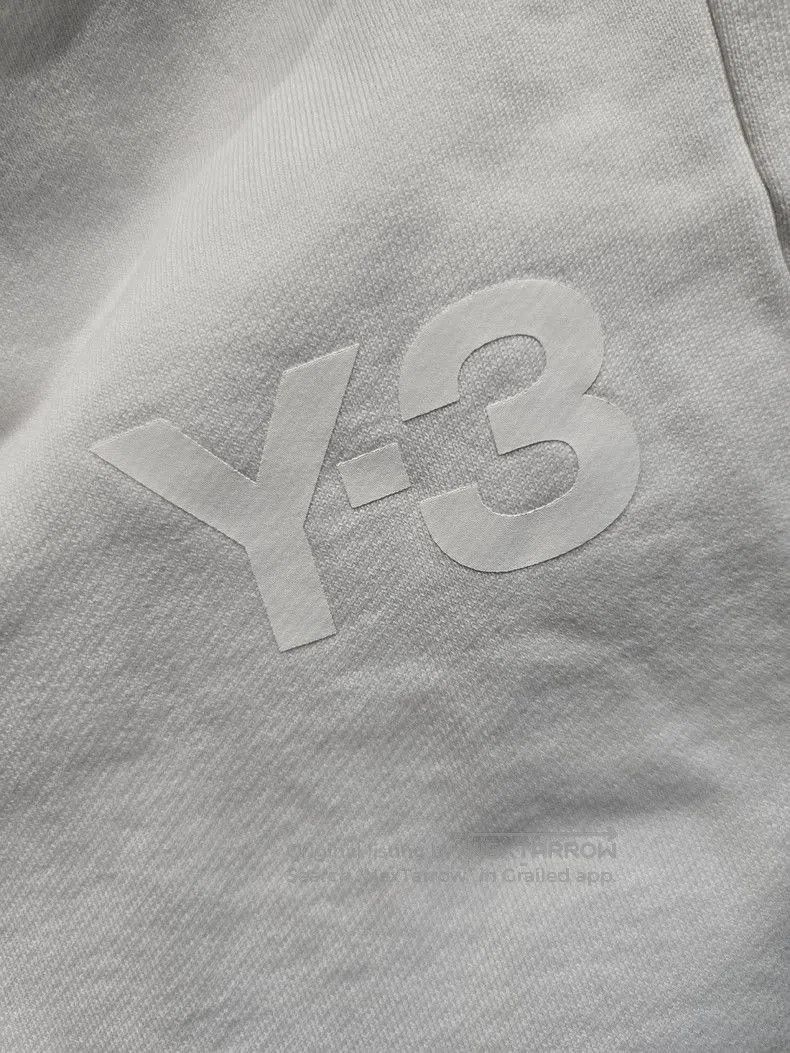 Y-3 Y-3 White Drawstring Shorts. Size US 43 - 3 Thumbnail