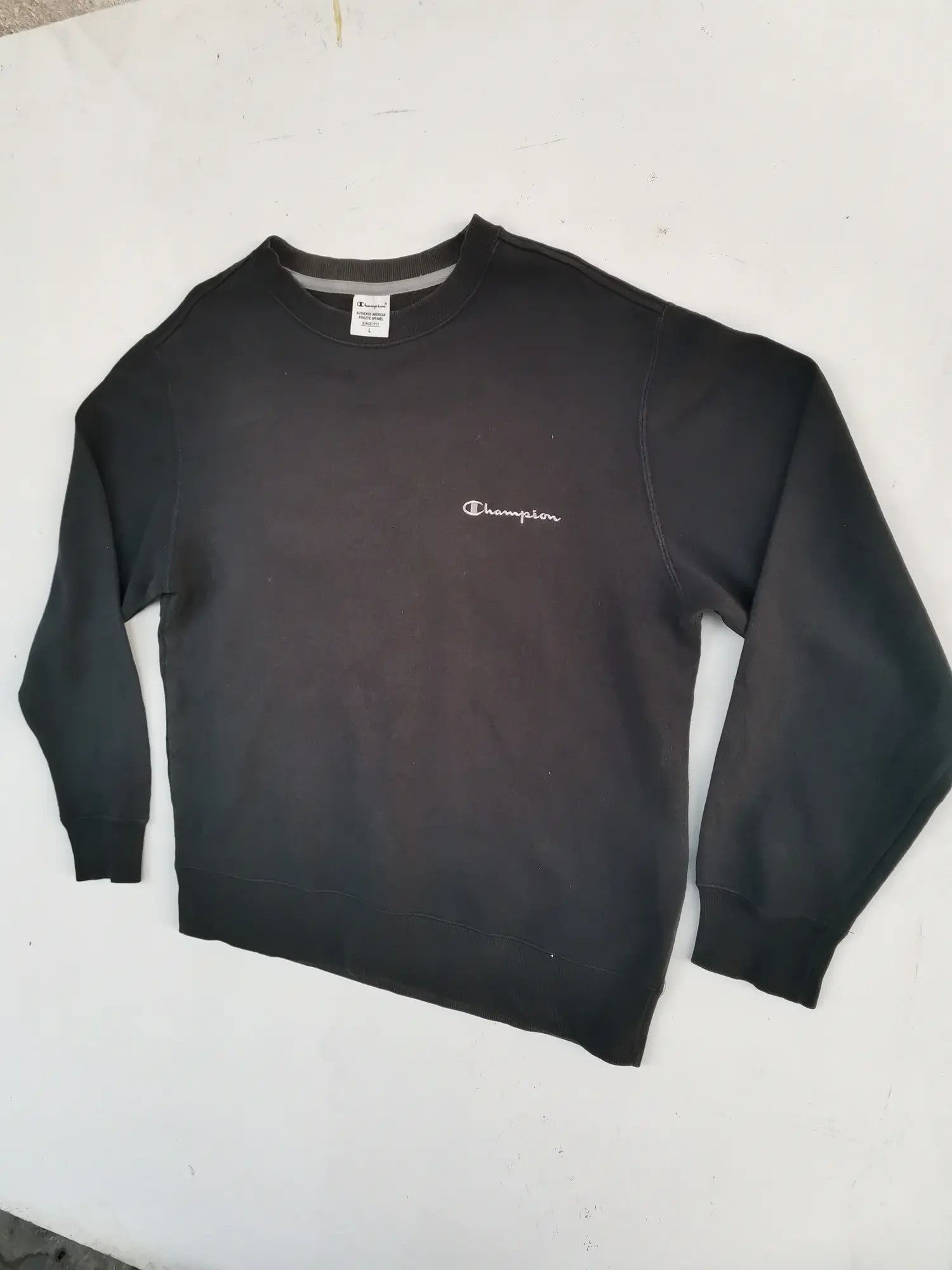 Champion Champion Embroidered Small Logo Sweatshirt Size US L / EU 52-54 / 3 - 6 Thumbnail