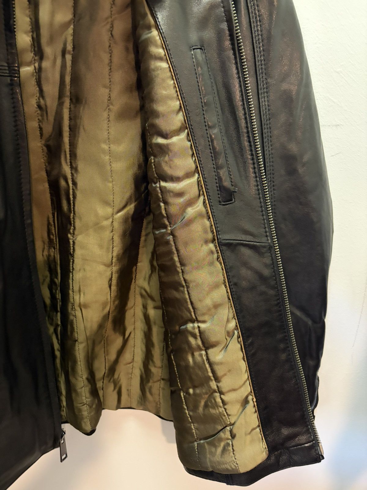 Andrew Marc Marc New York Leather Bomber Jacket Andrew Marc, Size Medium Size US M / EU 48-50 / 2 - 7 Thumbnail
