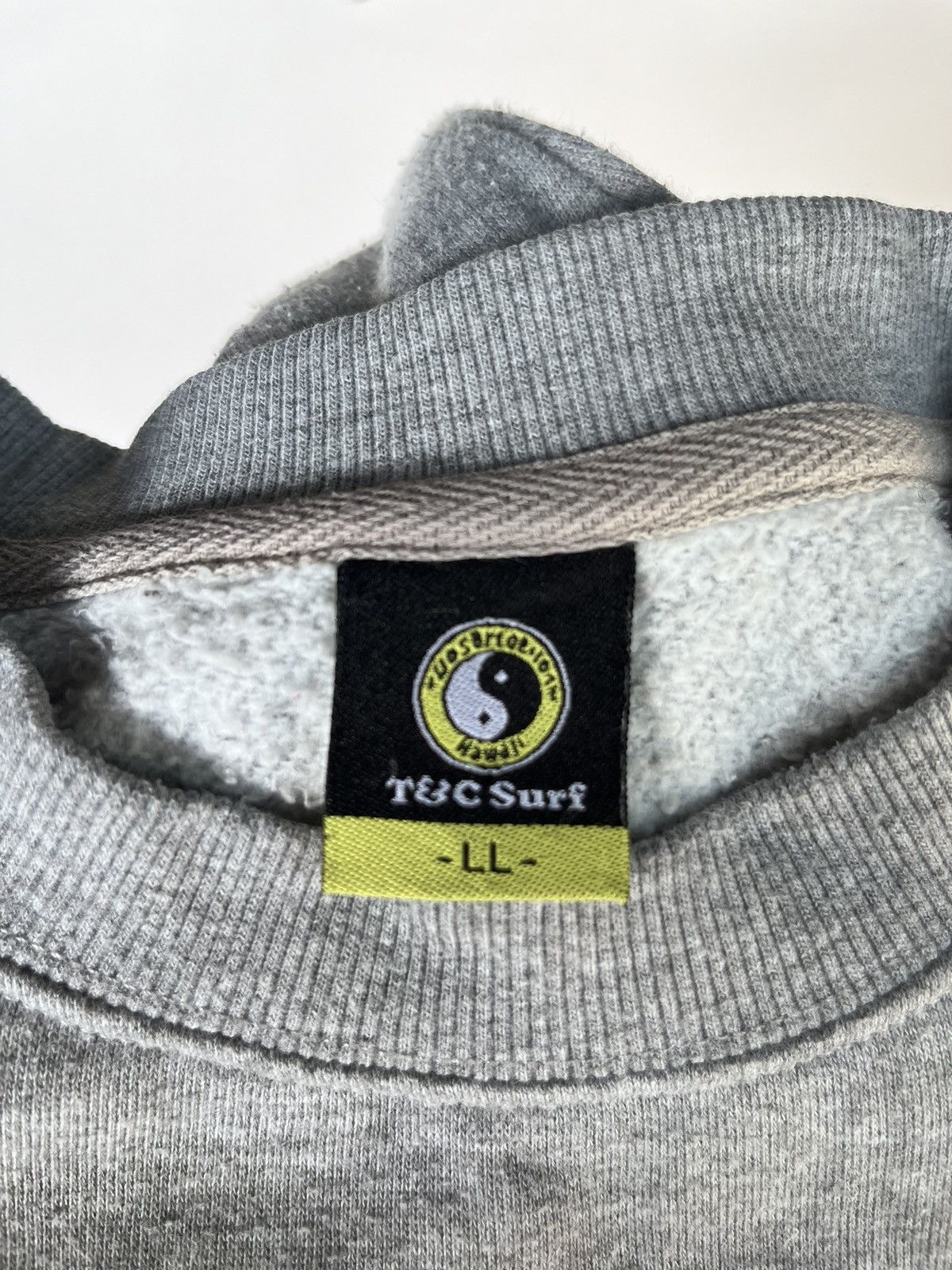 Vintage Vintage T&C Surf Design Sweatshirt Size US XL / EU 56 / 4 - 5 Thumbnail