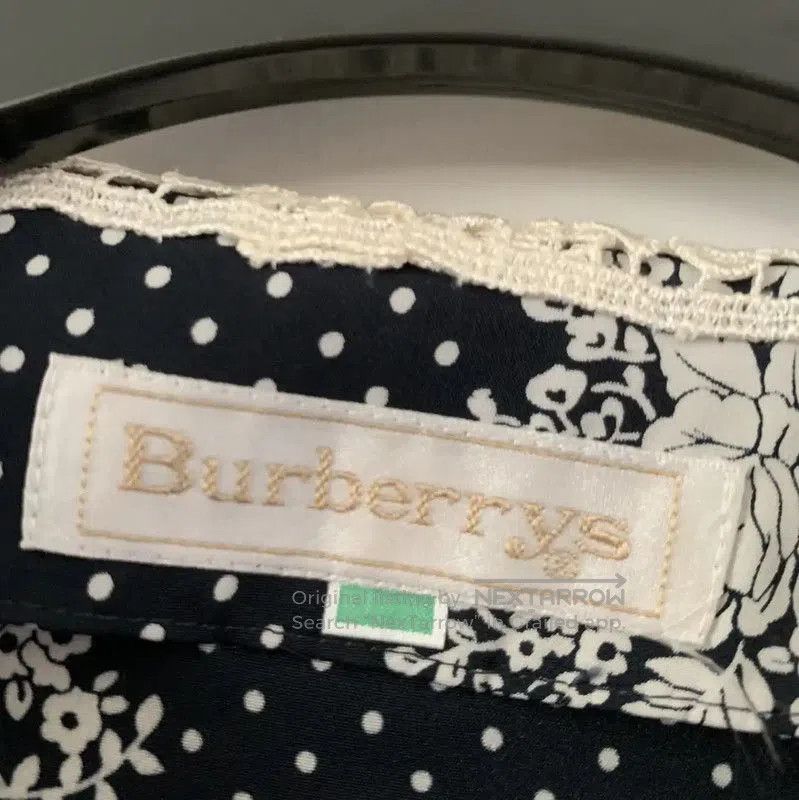 Burberry Burberry Women's Black Floral Cardigan. Size M / US 6-8 / IT 42-44 - 5 Thumbnail