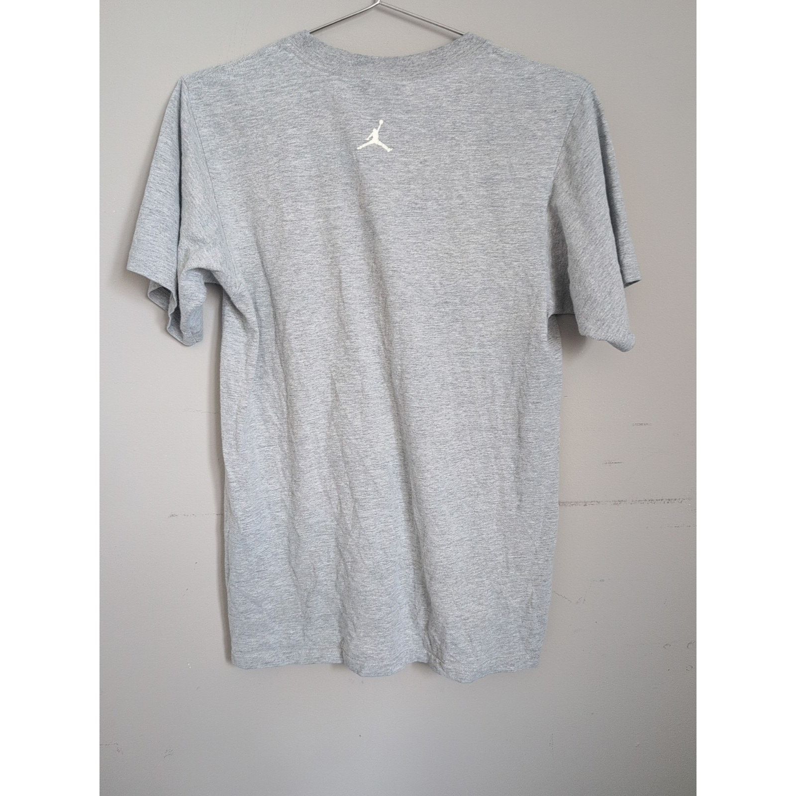 Nike Vintage Nike Air Jordan T-Shirt, Rare 90s, Size Mens Small Size US S / EU 44-46 / 1 - 4 Thumbnail