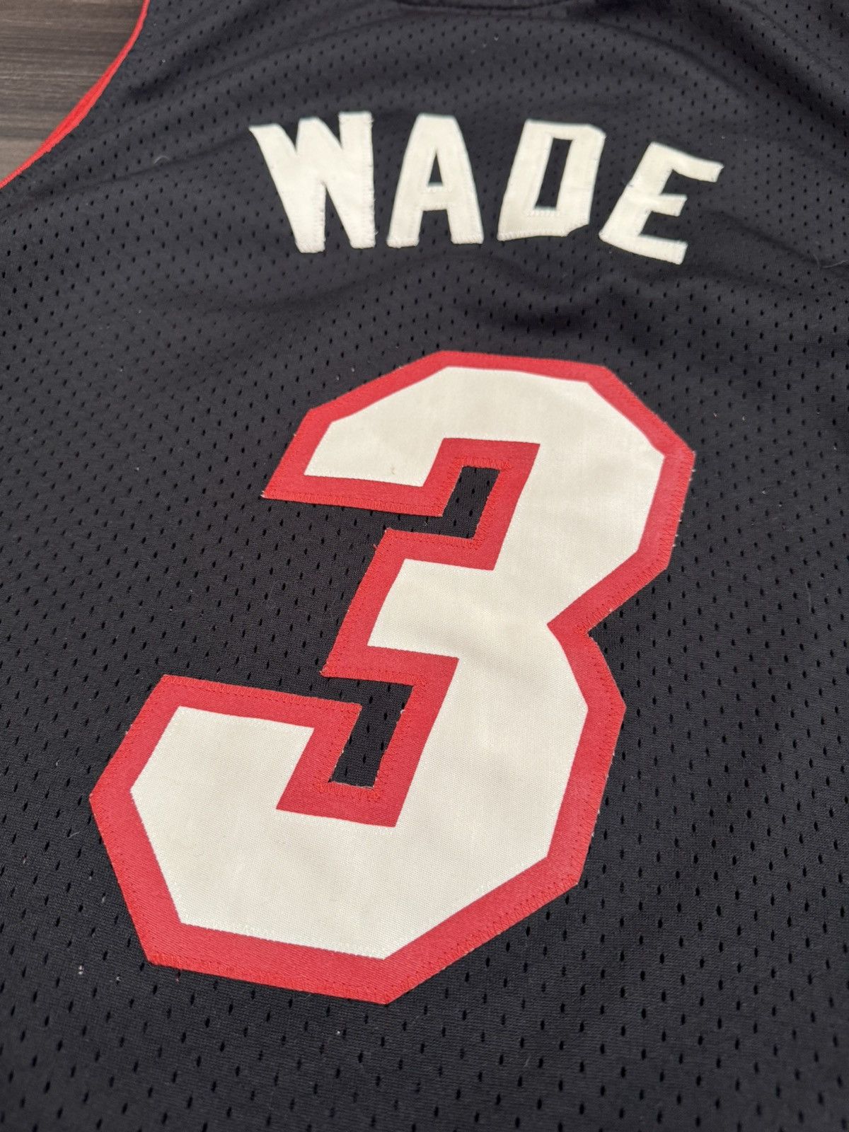 Reebok Dwayne Wade #3 Miami Heat NBA Stitched Jersey Length +2 Size US XL / EU 56 / 4 - 8 Thumbnail