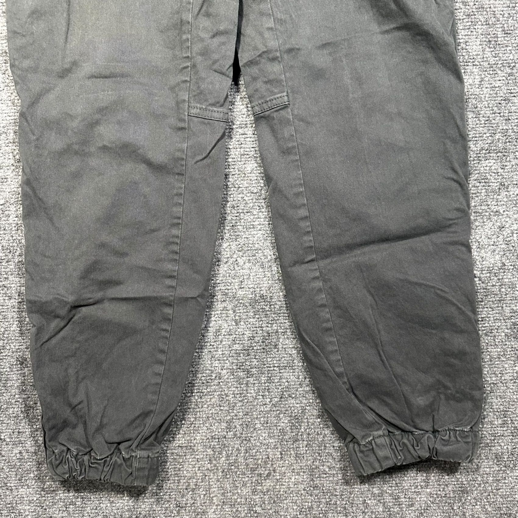 Banana Republic Banana Republic Pants Womens Gray Size 4 Cotton Stretch Zip Ankle Chino Size 27" / US 4 / IT 40 - 2 Thumbnail