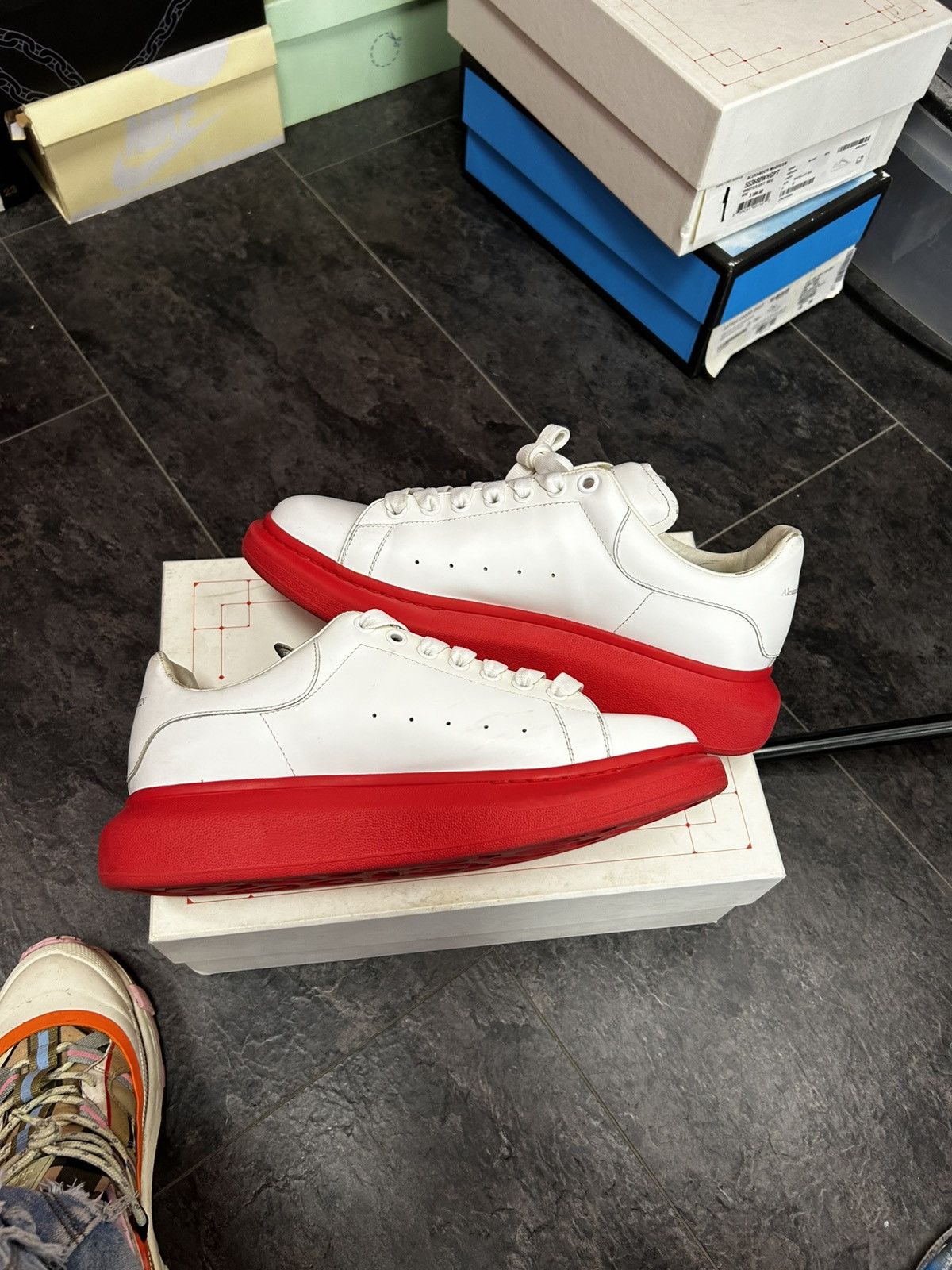 Alexander McQueen Alexander Mcqueen white/red Size US 12 / EU 45 - 2 Thumbnail