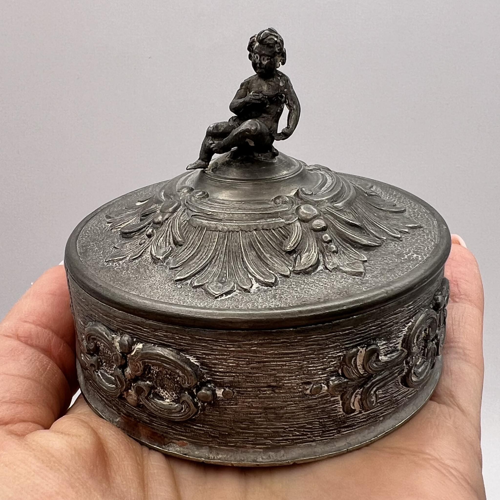 Vintage Collectible Pewter Trinket Jewelry Figure Box