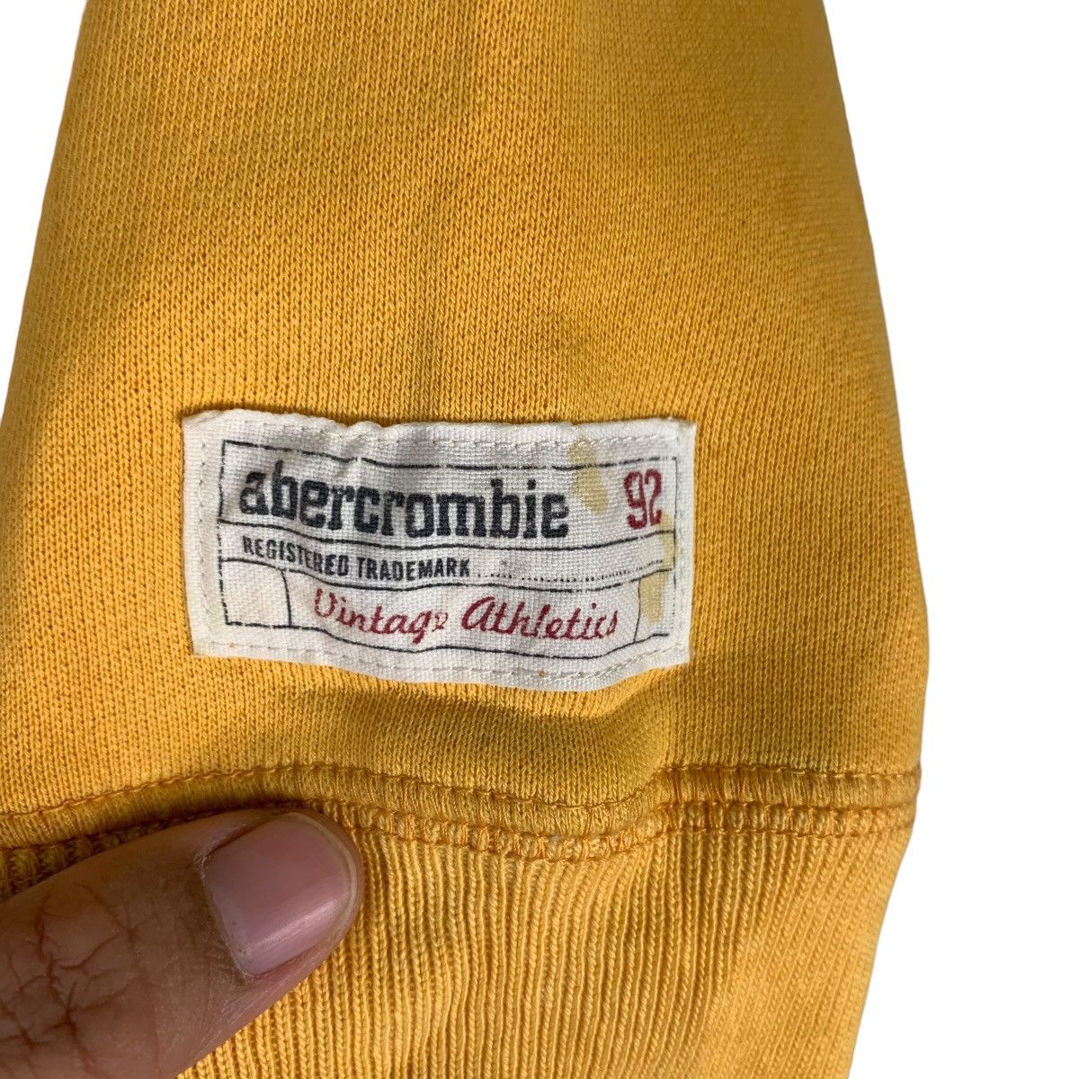 Abercrombie & Fitch Abercrombie Big Logo Yellow Pullover Hoodies #0724-C33 Size US L / EU 52-54 / 3 - 12 Thumbnail