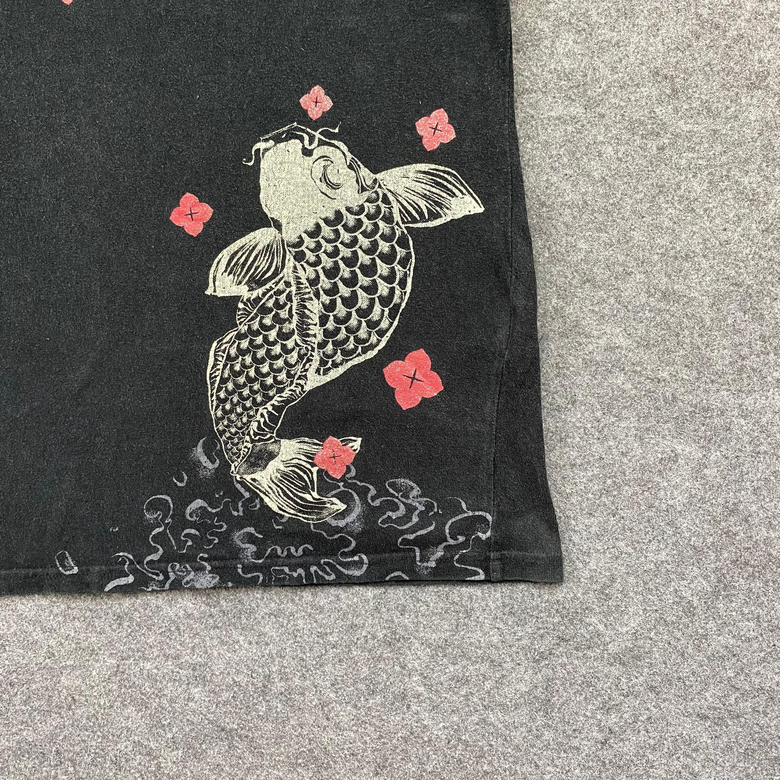 Japanese Brand Vintage Japanese Brand Fish Koi Tshirt Size US L / EU 52-54 / 3 - 3 Thumbnail