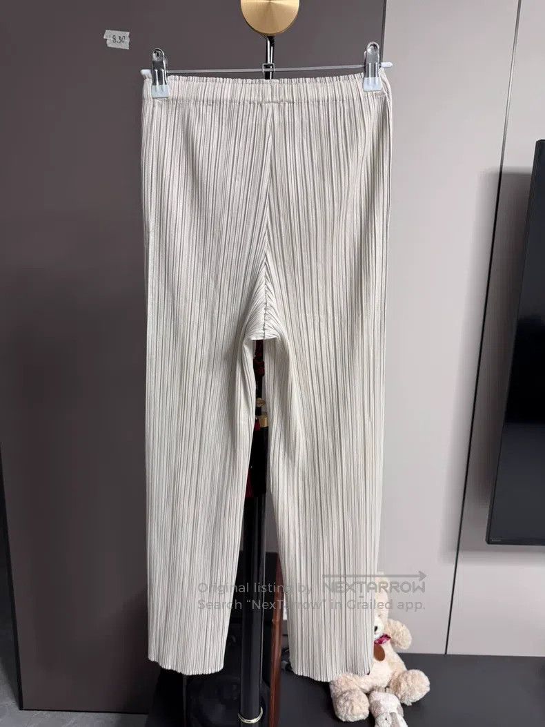 Issey Miyake Issey Miyake size:0 Basic Pleated Straight Trousers Size 23" - 2 Thumbnail
