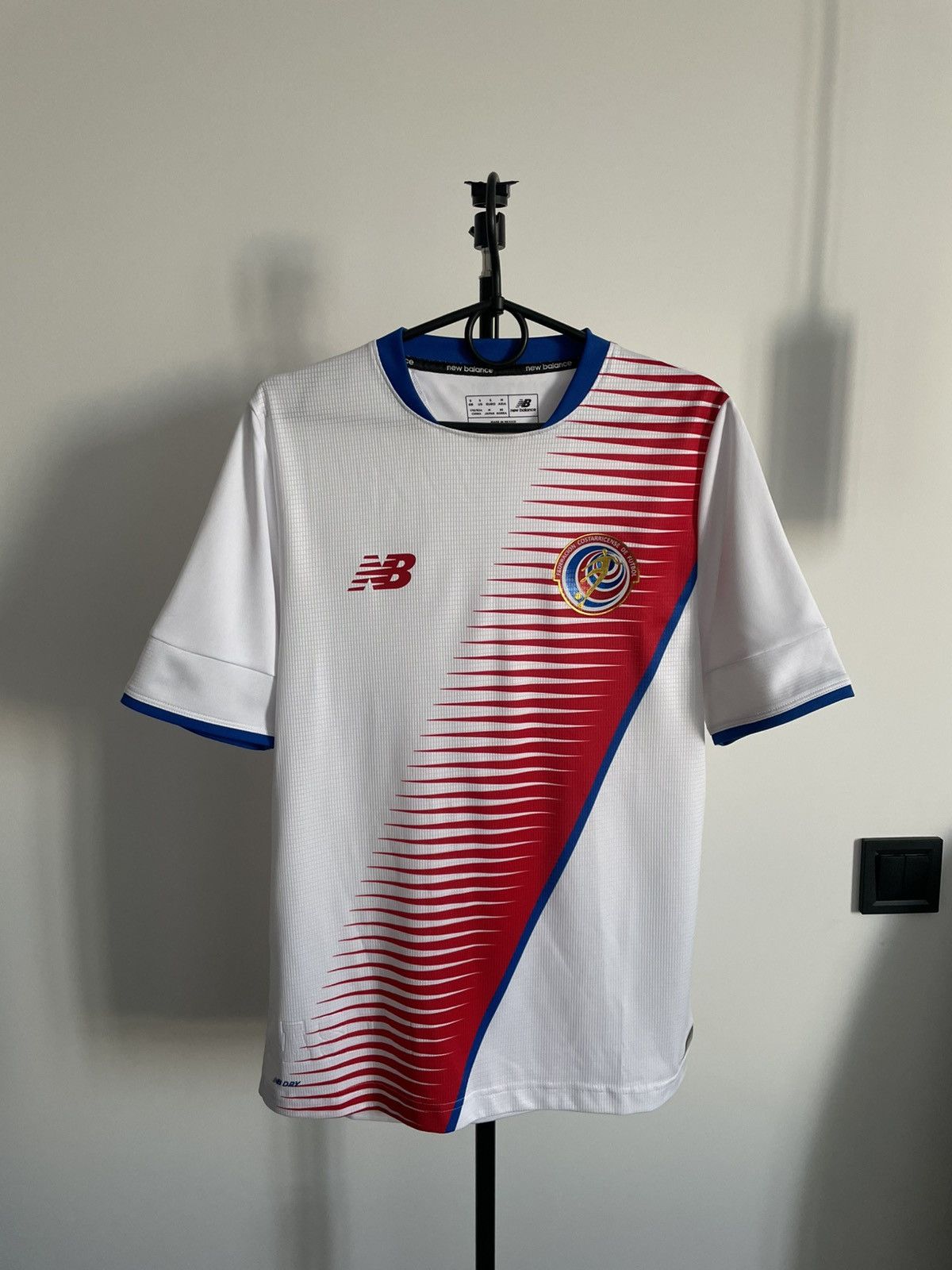 New Balance NEW BALANCE COSTA RICA 2016 2017 AWAY FOOTBALL SHIRT JERSEY Size US S / EU 44-46 / 1 - 1 Thumbnail