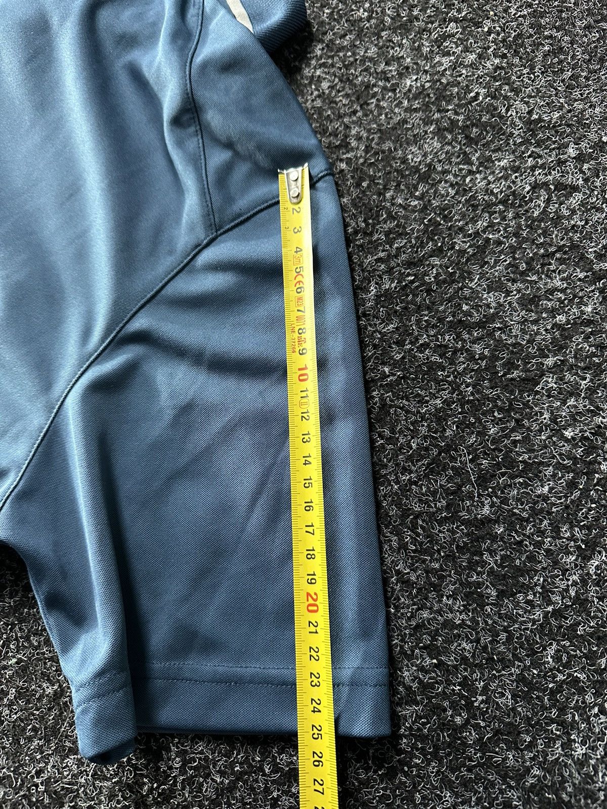 Oakley × Vintage 🚨 VINTAGE OAKLEY LOGO POLO TENNIS BLUE RARE 00s GORPCORE Size US S / EU 44-46 / 1 - 14 Thumbnail