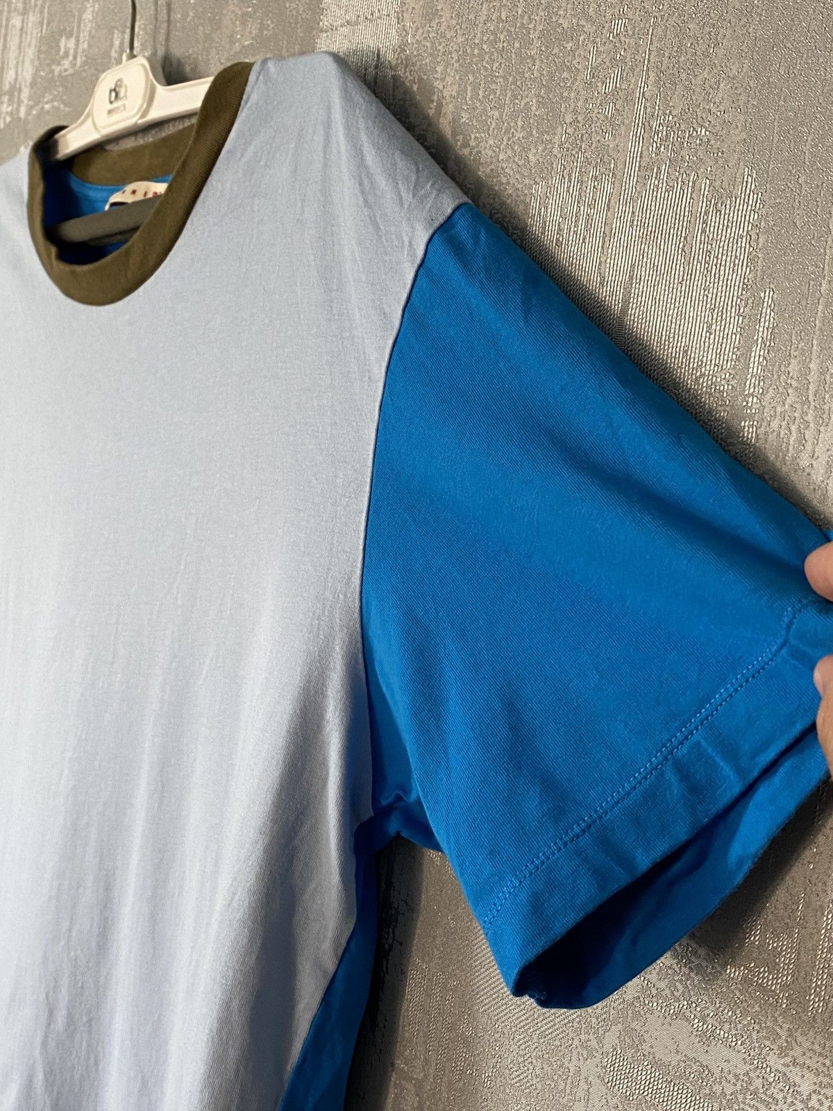 Marni × Uniqlo Marni /Uniqlo T-shirt Colaboration Casual Brand Size US M / EU 48-50 / 2 - 7 Thumbnail