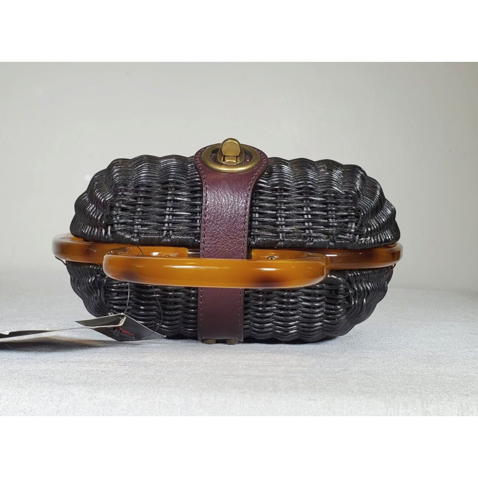 Vintage VINTAGE Hobo International Charm Black Woven Wicker Top Handle Purse Leather Flap New Size S / US 4 / IT 40 - 7 Thumbnail