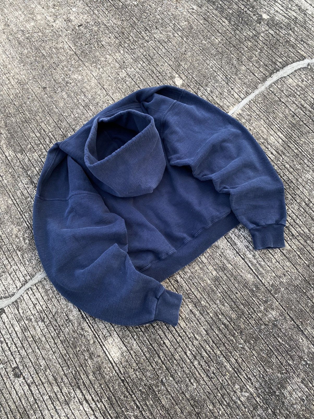 Russell Athletic × Vintage Faded Russell Athletic Heavyweight Hoodie Navy Size US XL / EU 56 / 4 - 12 Thumbnail