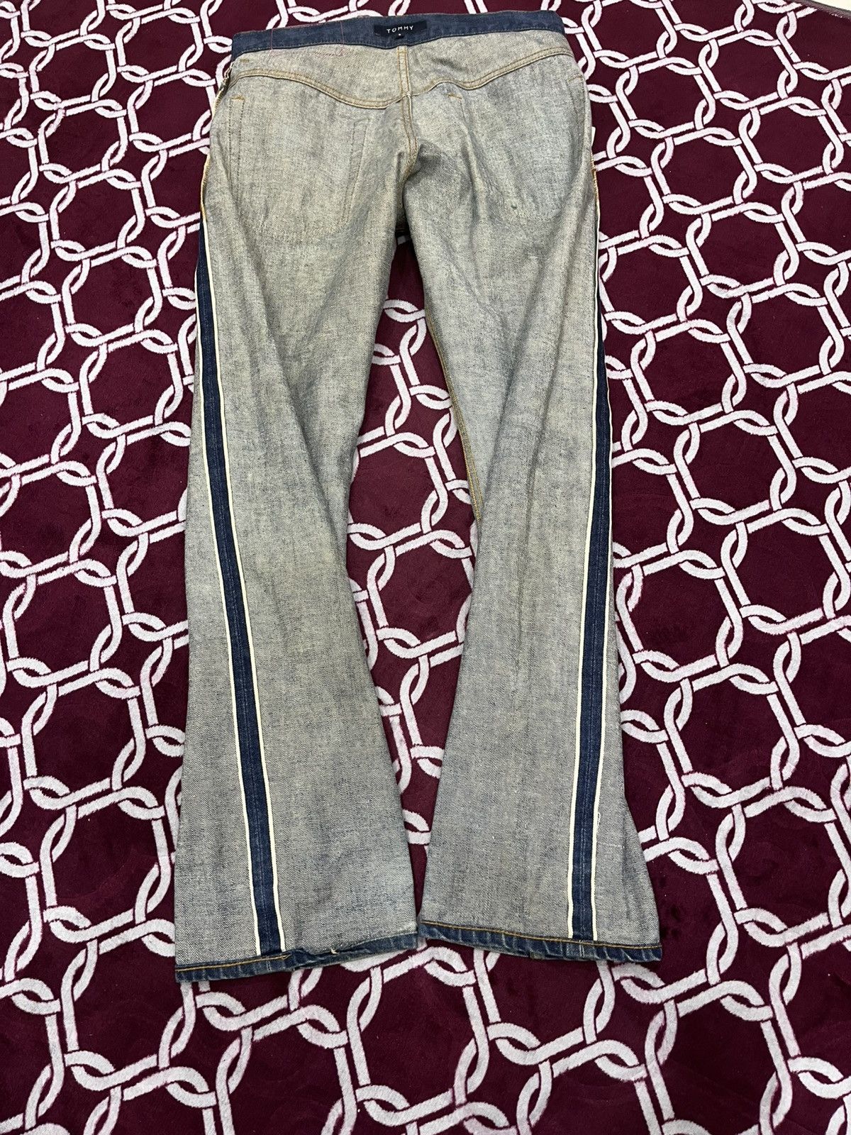 Tommy Hilfiger Tommy Hilfiger Red Selvedge Denim Size US 31 - 16 Thumbnail