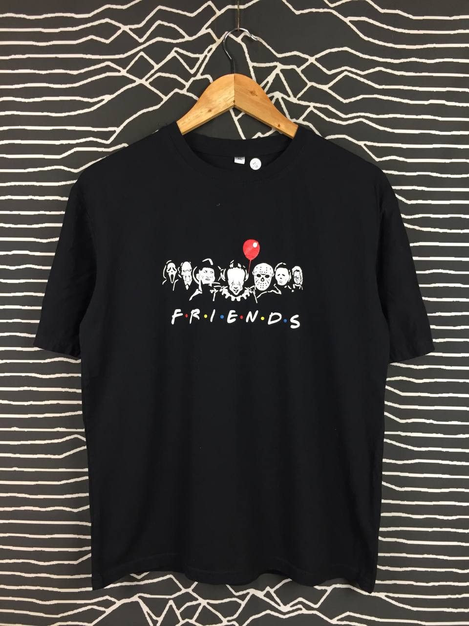 Vintage Friends Horror Movie Characters Chucky Freddy Jason Tee Size US M / EU 48-50 / 2 - 1 Thumbnail