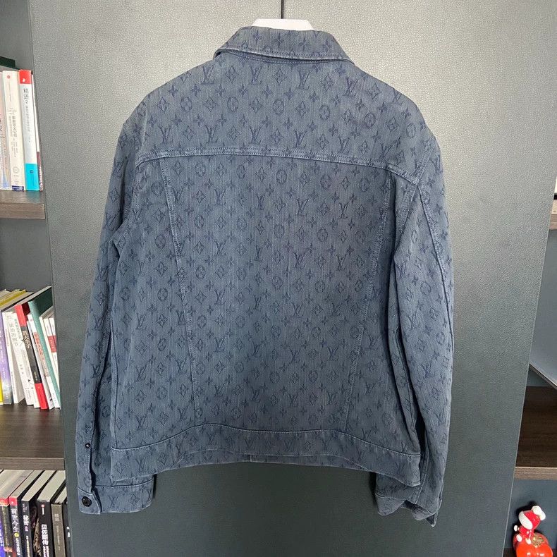 Louis Vuitton Louis Vuitton Blue long-sleeved denim jacket 2502-Nextarro Size US M / EU 48-50 / 2 - 2 Thumbnail
