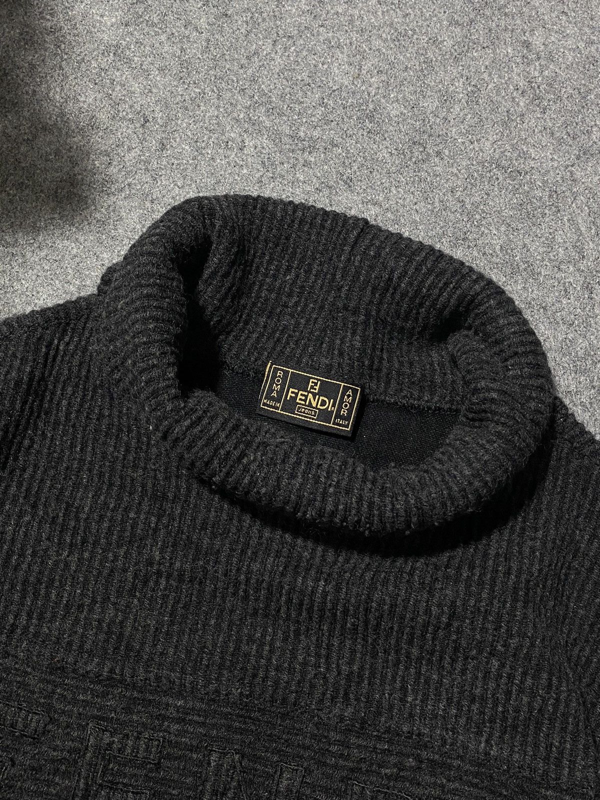 Vintage Fendi big logo turtleneck sweater made in Italy
