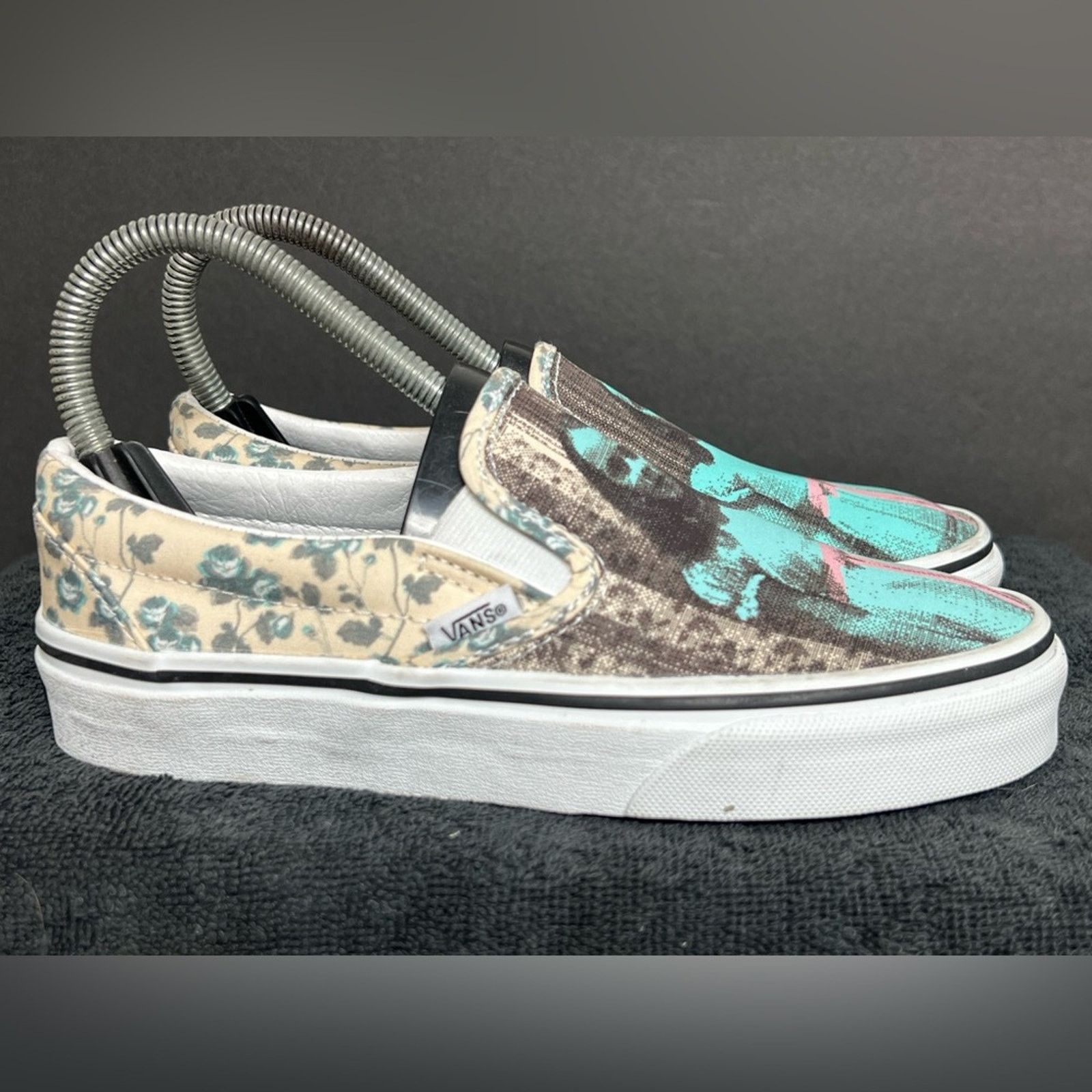 Vans Vans x The Shining Slip-On Shoes Men's 4 Women's 5.5 RARE Size US 5.5 / IT 35.5 - 3 Thumbnail