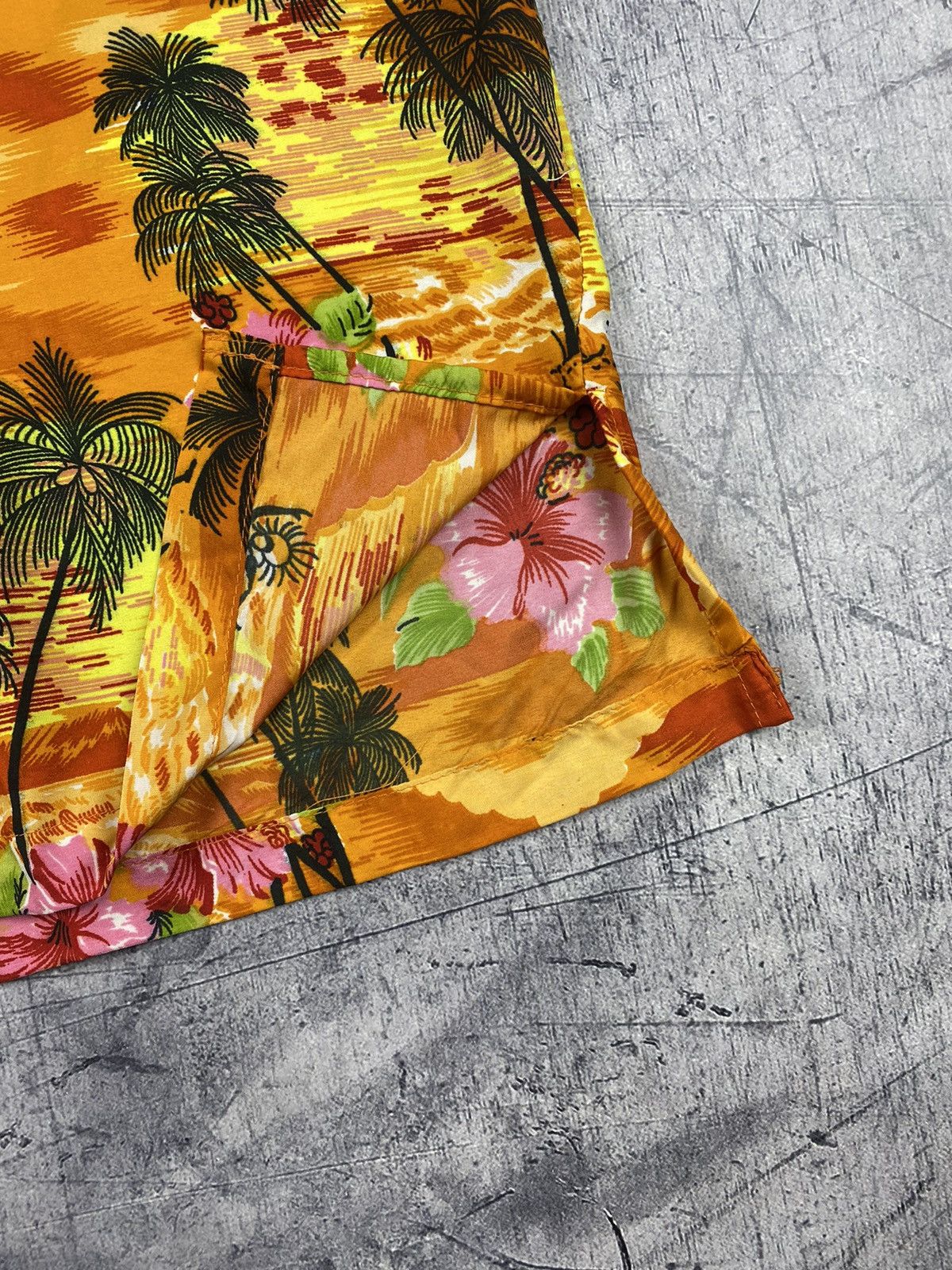 Japanese Brand Mens Vintage Jamaica Hawaiian Crazy Shirt Aloha Wear Size M Size US XL / EU 56 / 4 - 5 Thumbnail