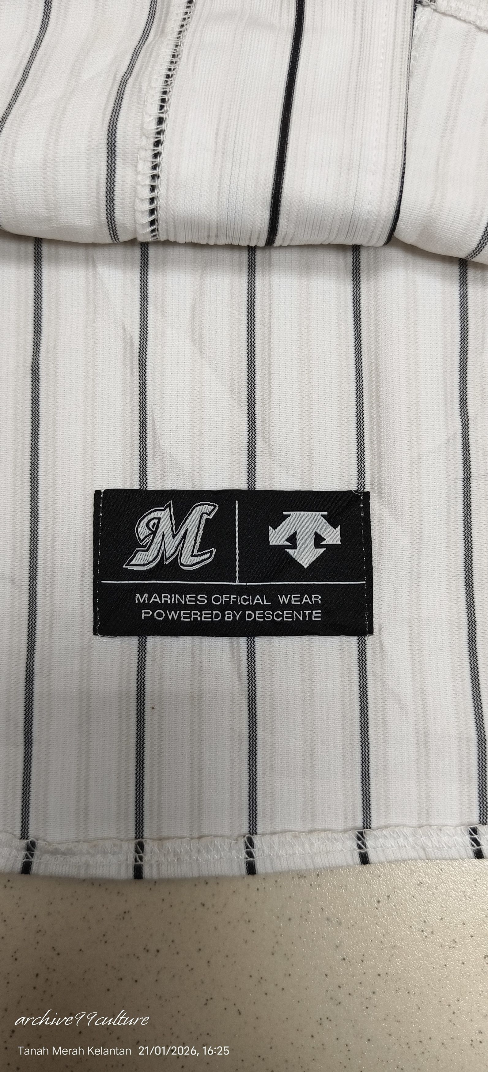 Descente Rare Chiba Lotte Marines Toshiaki Imae Home Jersey Size US M / EU 48-50 / 2 - 17 Thumbnail