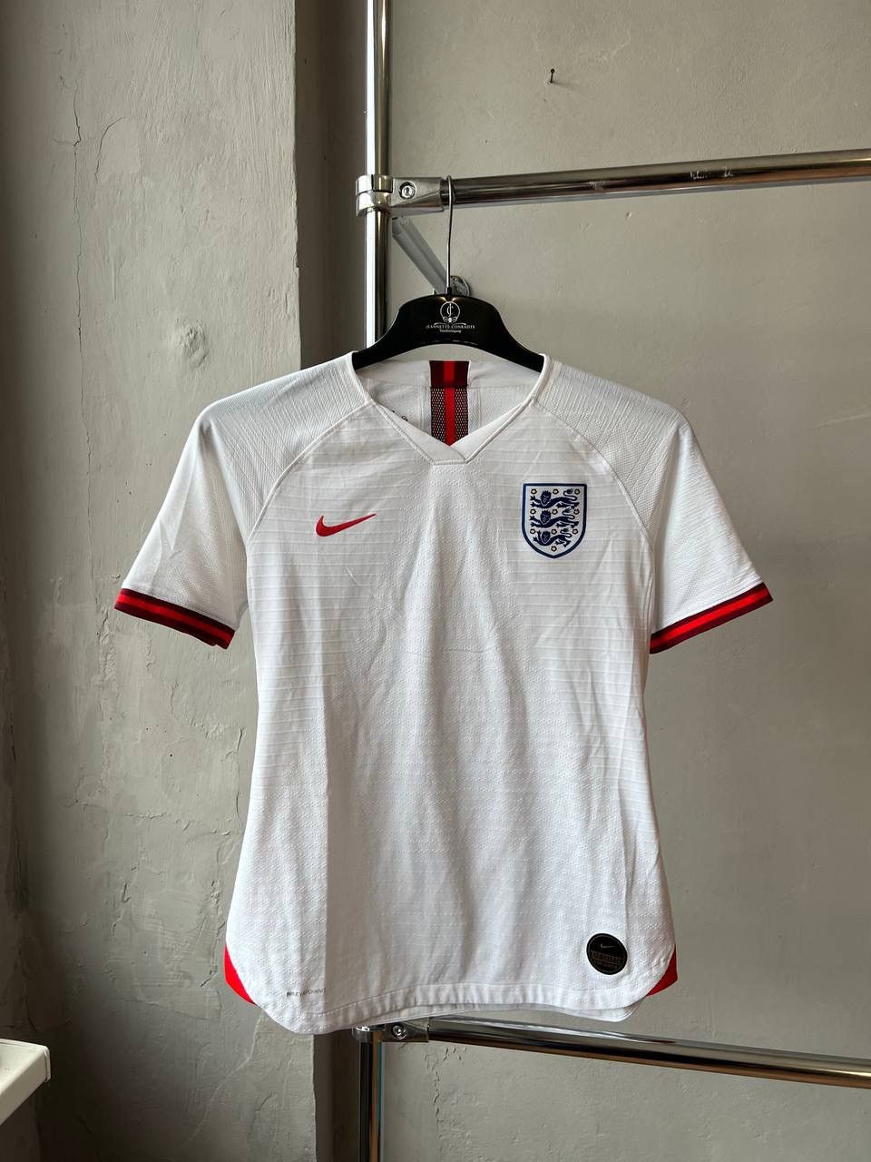 Nike 2019 ENGLAND TEAM PLAYER ISSUED HOME SOCCER JERSEY WOMEN SzM Size M / US 6-8 / IT 42-44 - 2 Thumbnail