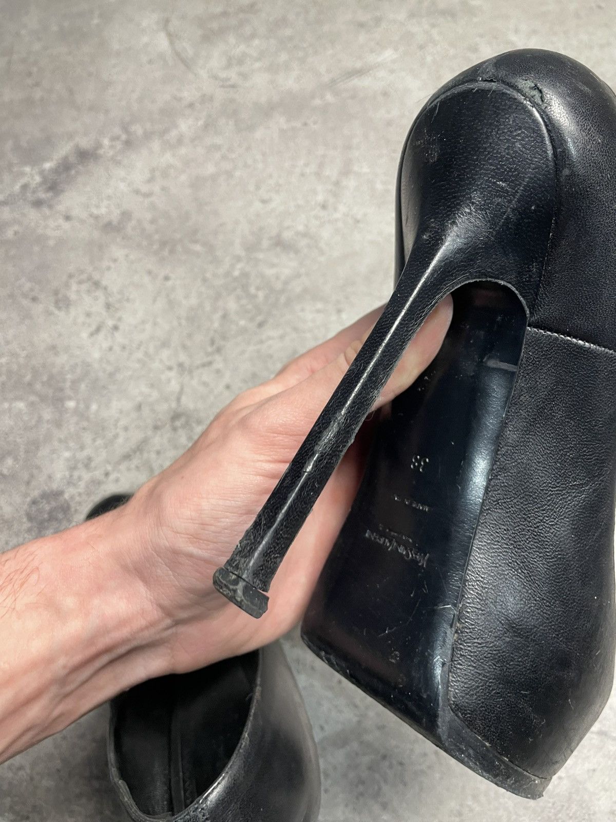 Yves Saint Laurent Yves Saint Laurent Heels 38 Black Size US 8 / IT 38 - 14 Thumbnail