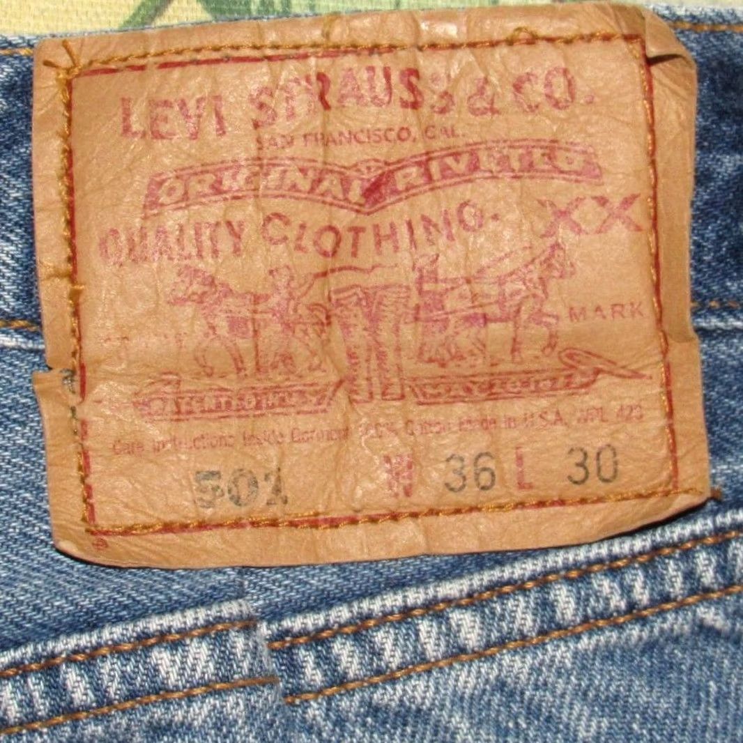 Vintage Vtg Levis 505 Denim Jeans Made In USA 32 x 30 Mens Regular 32 Blue Straight Inseam 30 Vintage Levis 505 Denim Jeans Made In USA 32 x 30 Mens Blueside Size US 32 / EU 48 - 5 Thumbnail