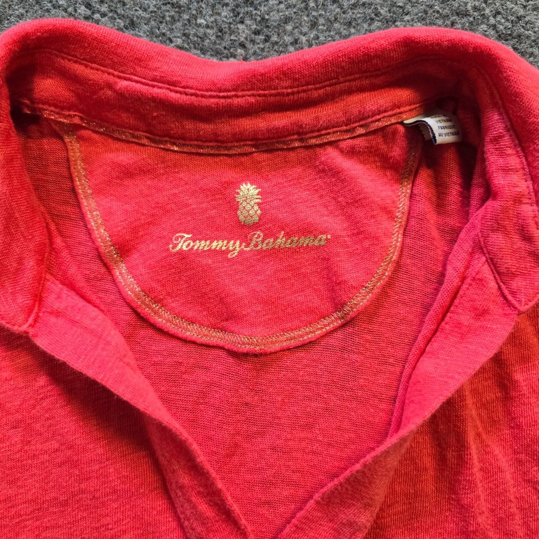 Tommy Bahama Tommy Bahama Shirt Womens Size S Red Linen Short Sleeve V-Neck Casual Lightweight Beach Classic Minimal Knit T-Shirt Size S / US 4 / IT 40 - 4 Thumbnail