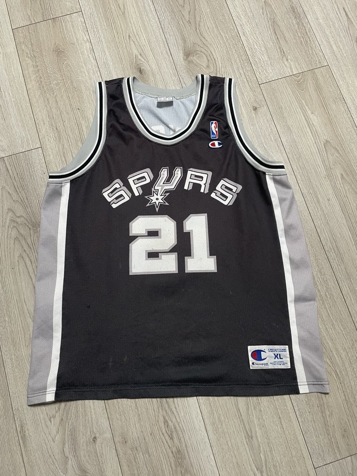 Champion × NBA × Vintage Vintage 1998 San Antonio Spurs Dunkan 21 Champion Jersey Kit Size US XL / EU 56 / 4 - 1 Thumbnail