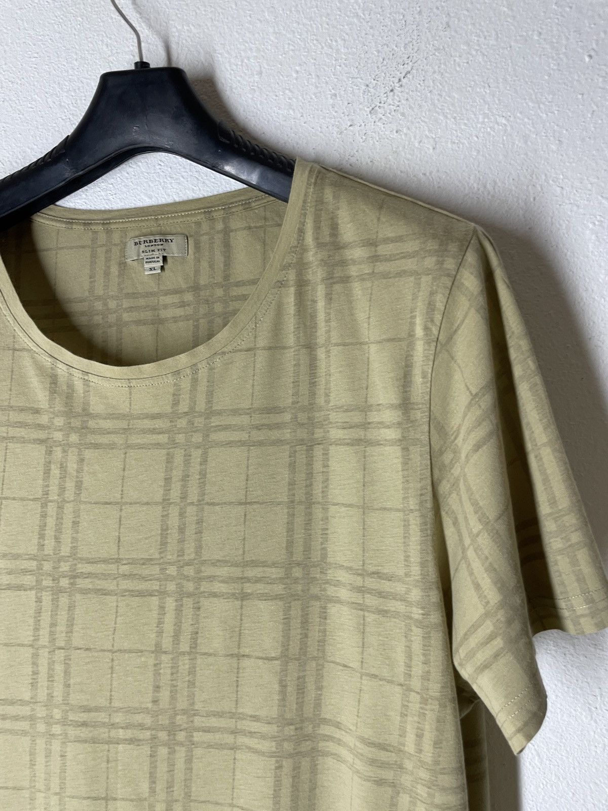Burberry Vintage Burberry London Nova Check T Shirt Beige Size US XL / EU 56 / 4 - 3 Thumbnail