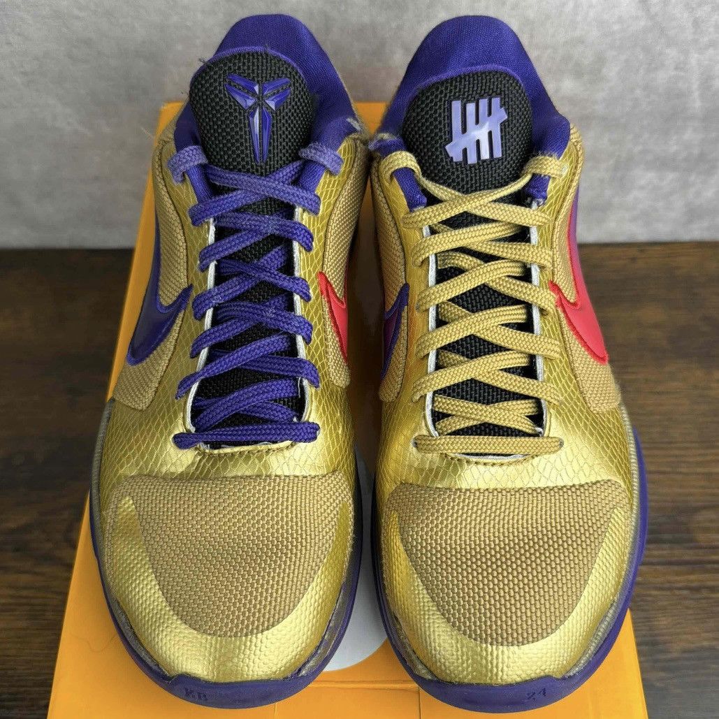 Nike × Undefeated Nike Zoom Kobe 5 Protro x Undefeated Hall Of Fame DA6809-700 Size US 7 / EU 40 - 5 Thumbnail